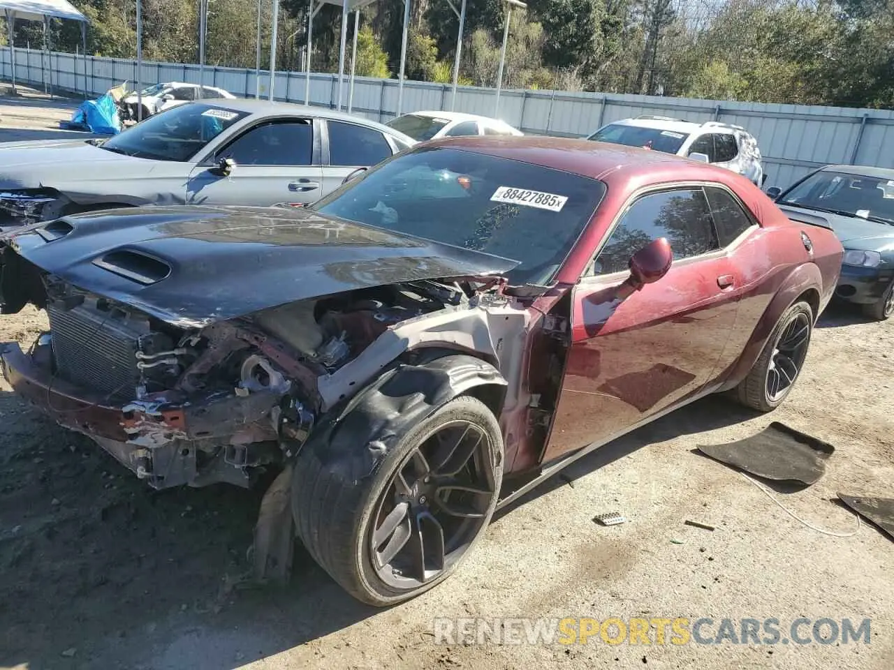 1 Photograph of a damaged car 2C3CDZFJ0KH718866 DODGE CHALLENGER 2019