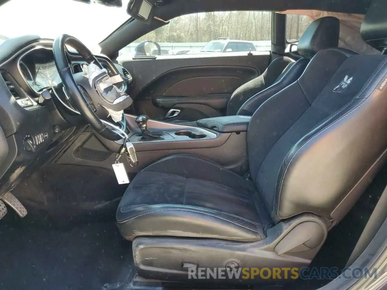 7 Photograph of a damaged car 2C3CDZFJ1KH530079 DODGE CHALLENGER 2019