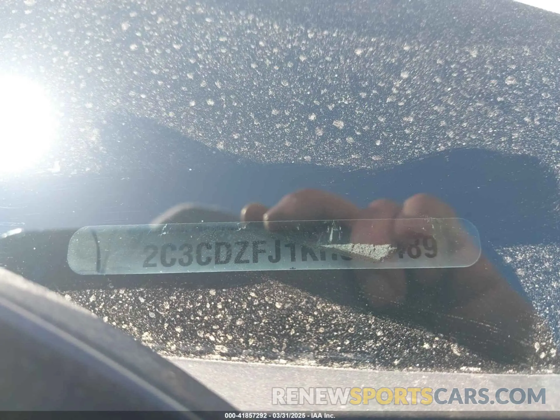 9 Photograph of a damaged car 2C3CDZFJ1KH546489 DODGE CHALLENGER 2019