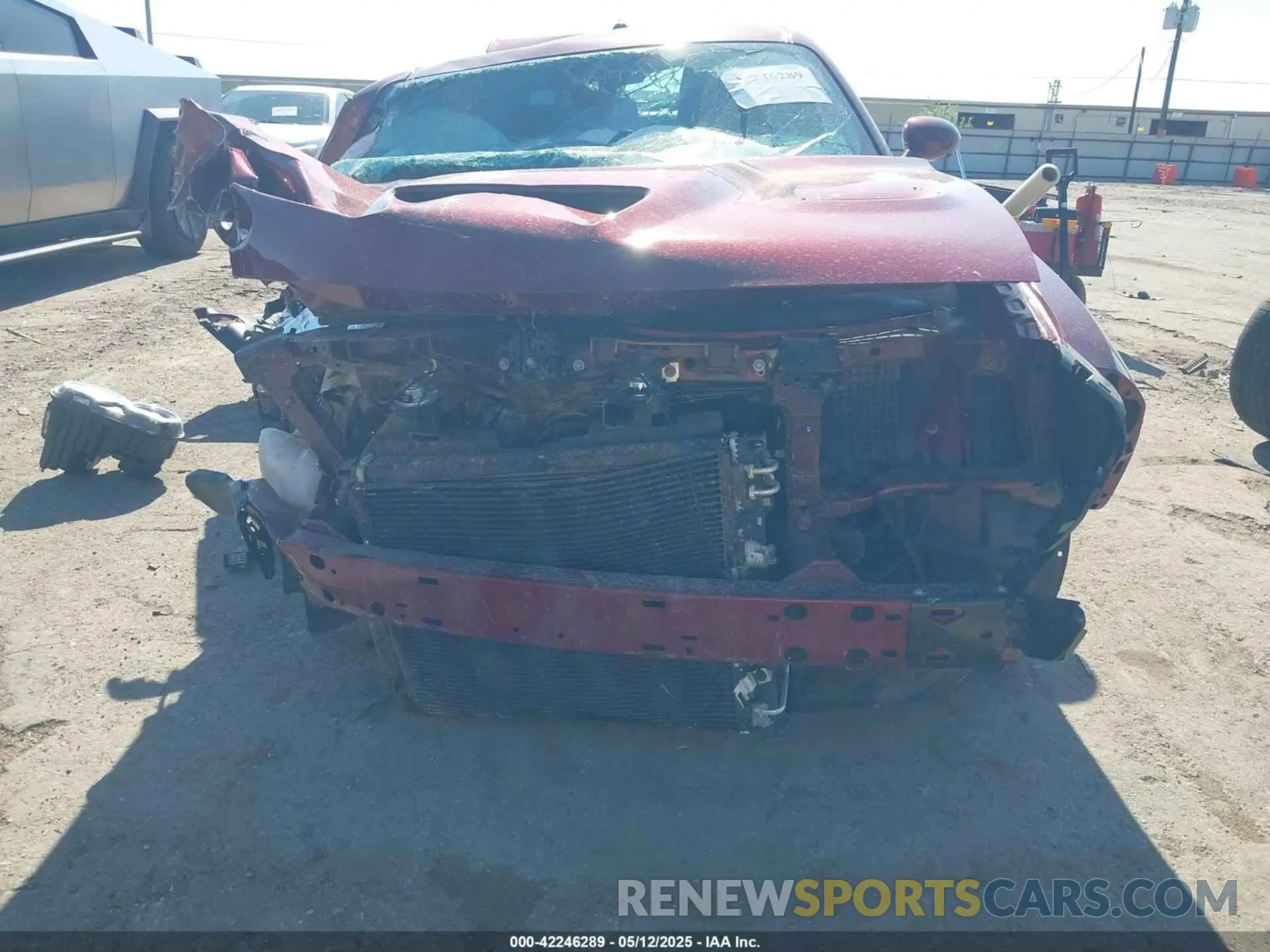 12 Photograph of a damaged car 2C3CDZFJ1KH666745 DODGE CHALLENGER 2019