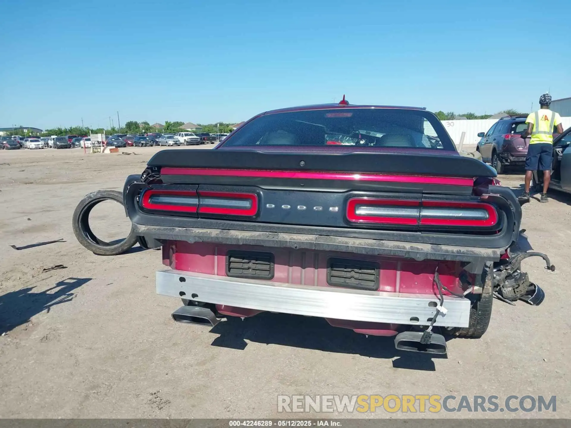 16 Photograph of a damaged car 2C3CDZFJ1KH666745 DODGE CHALLENGER 2019