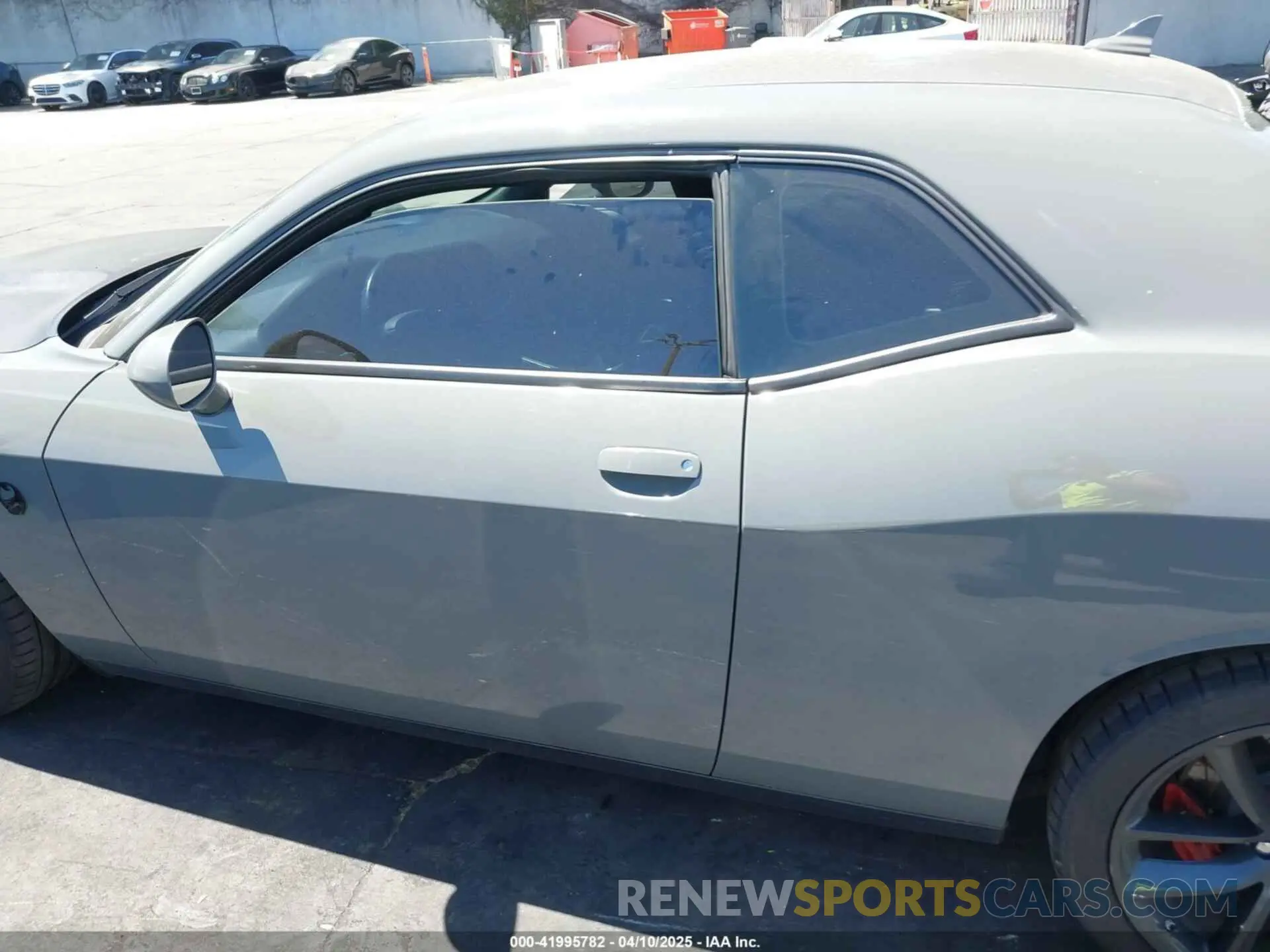 15 Photograph of a damaged car 2C3CDZFJ1KH701963 DODGE CHALLENGER 2019
