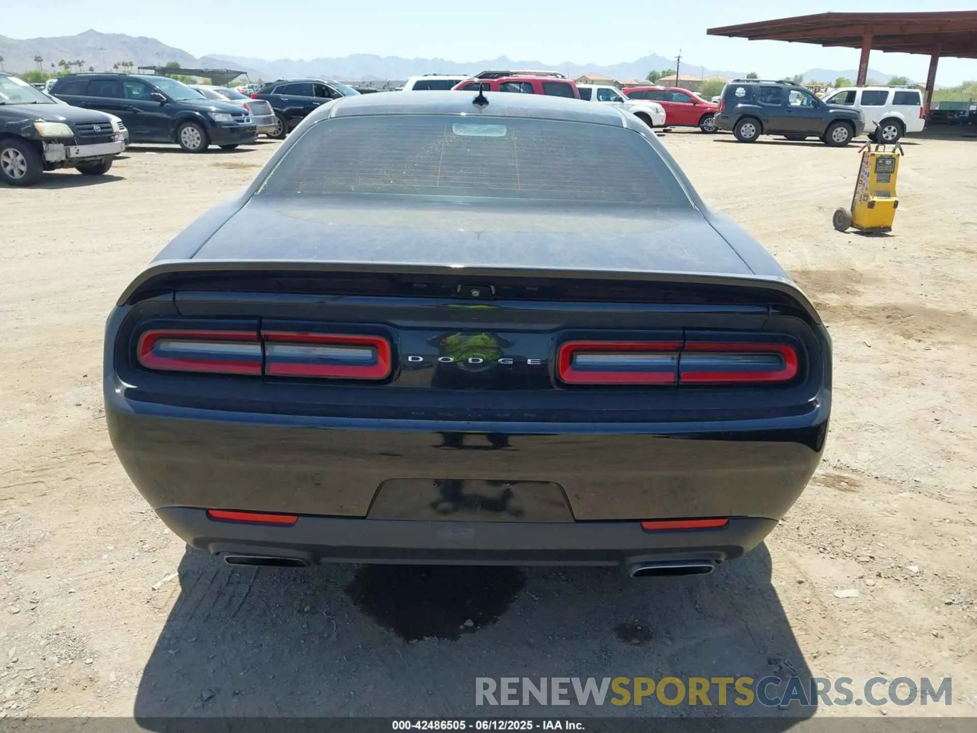 16 Photograph of a damaged car 2C3CDZFJ2KH579677 DODGE CHALLENGER 2019
