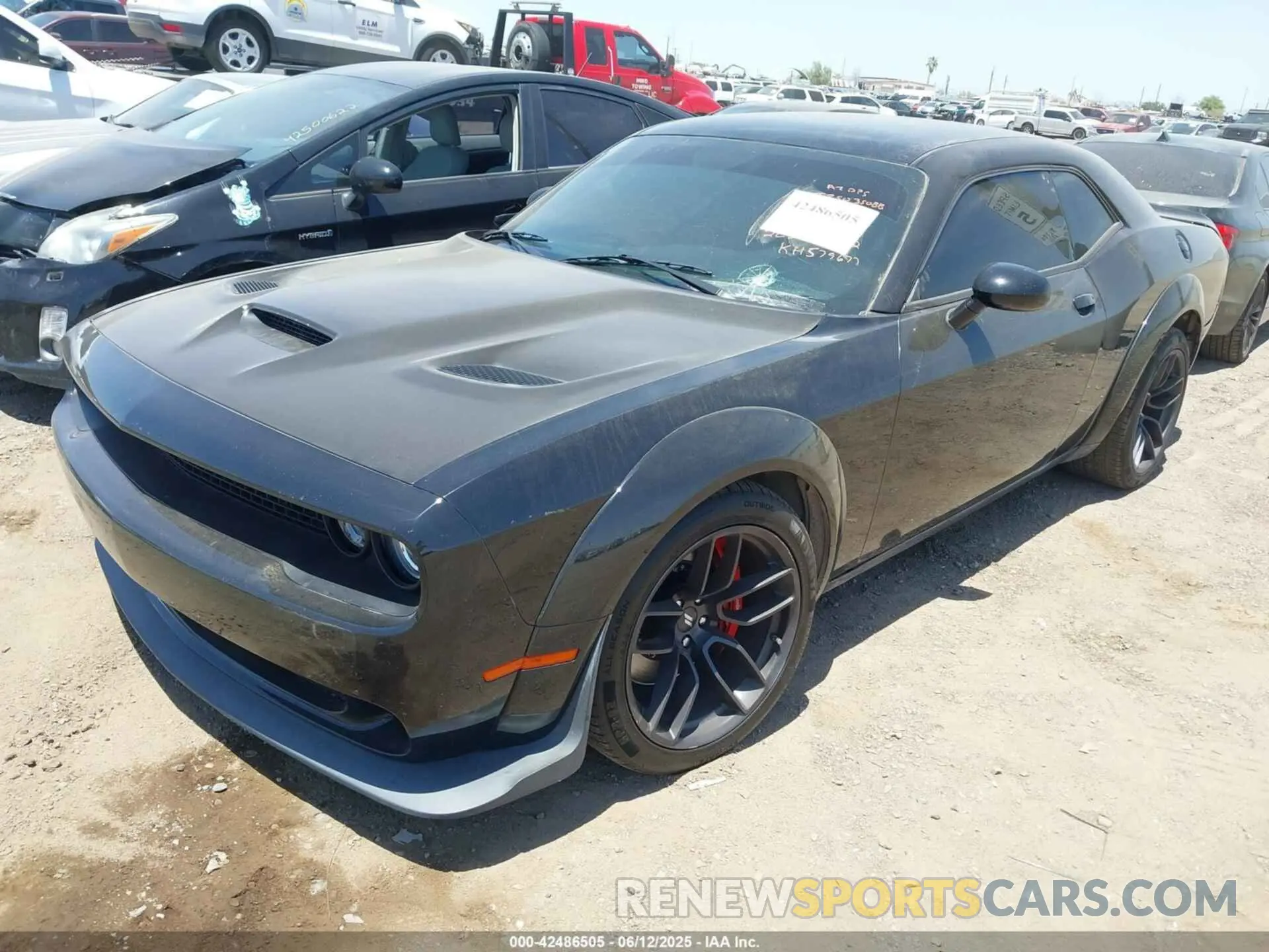 6 Photograph of a damaged car 2C3CDZFJ2KH579677 DODGE CHALLENGER 2019