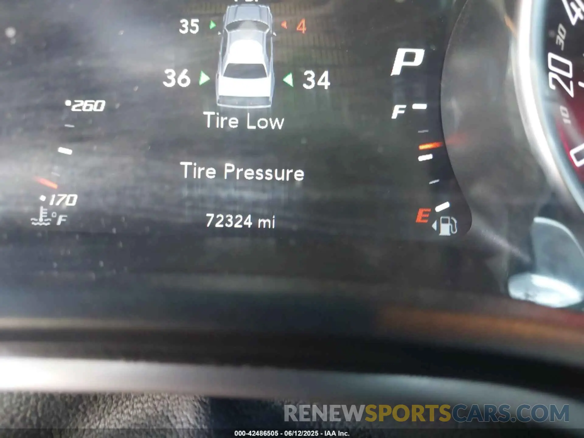 7 Photograph of a damaged car 2C3CDZFJ2KH579677 DODGE CHALLENGER 2019