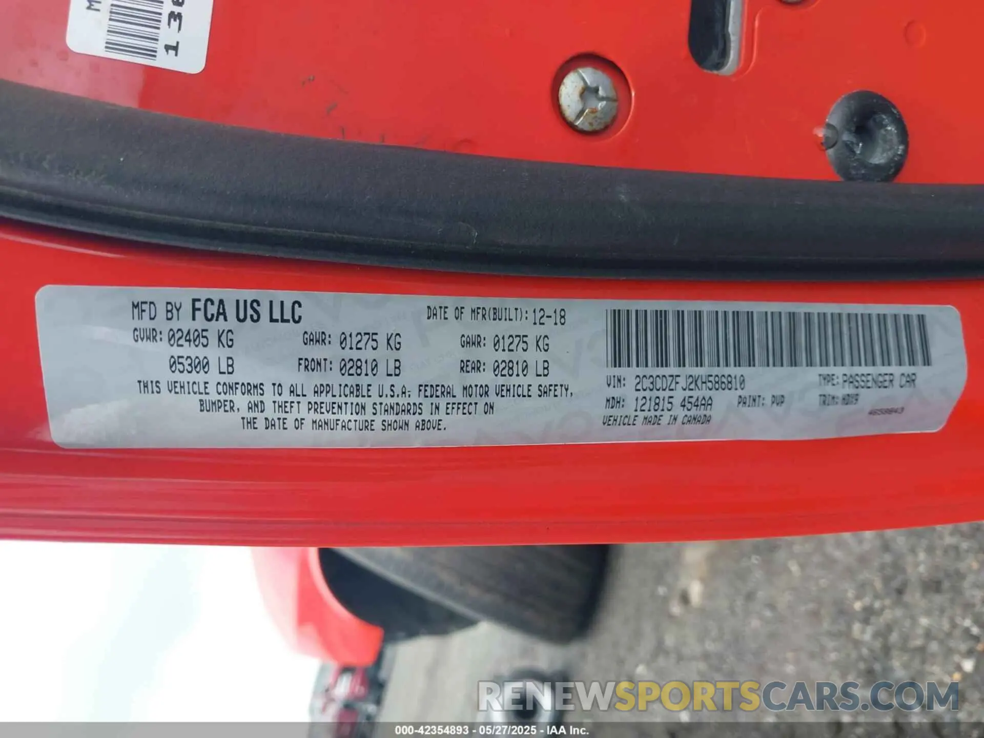9 Photograph of a damaged car 2C3CDZFJ2KH586810 DODGE CHALLENGER 2019