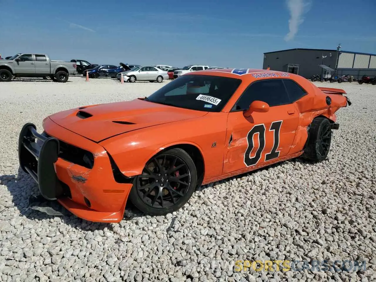 1 Photograph of a damaged car 2C3CDZFJ2KH719596 DODGE CHALLENGER 2019