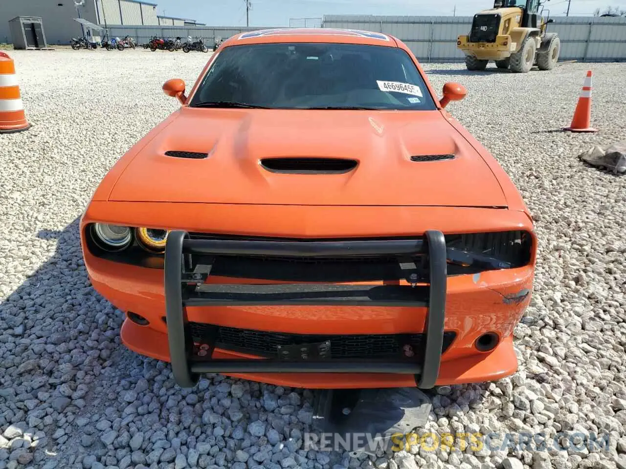 5 Photograph of a damaged car 2C3CDZFJ2KH719596 DODGE CHALLENGER 2019