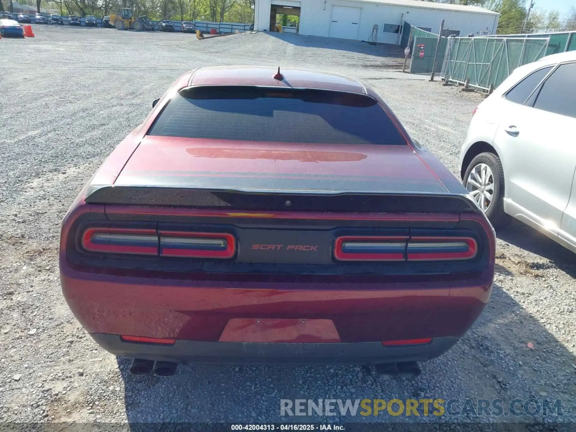 16 Photograph of a damaged car 2C3CDZFJ3KH503613 DODGE CHALLENGER 2019