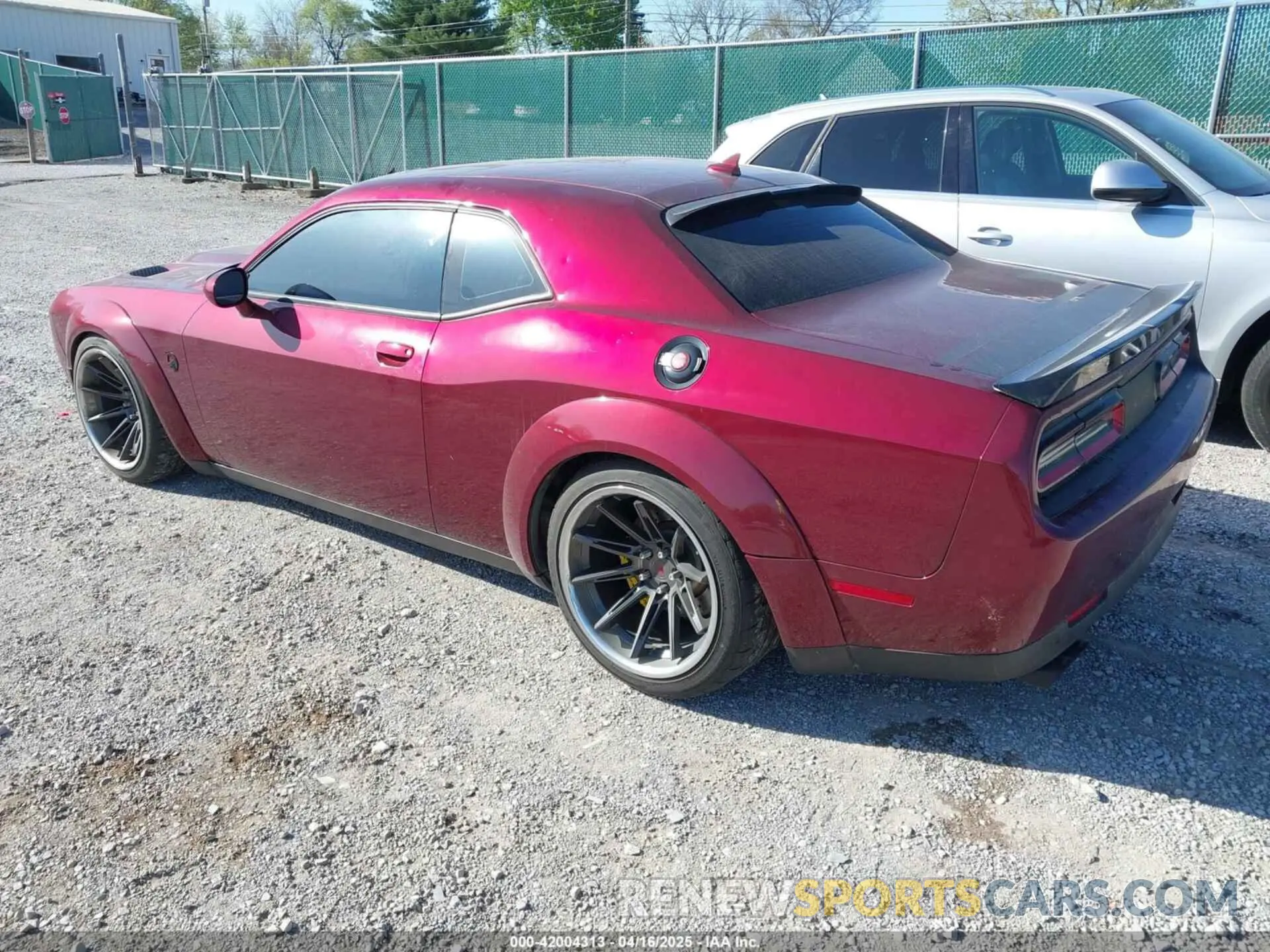3 Photograph of a damaged car 2C3CDZFJ3KH503613 DODGE CHALLENGER 2019