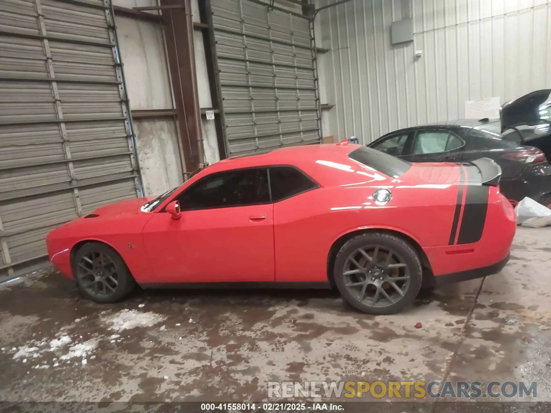 14 Photograph of a damaged car 2C3CDZFJ3KH626859 DODGE CHALLENGER 2019