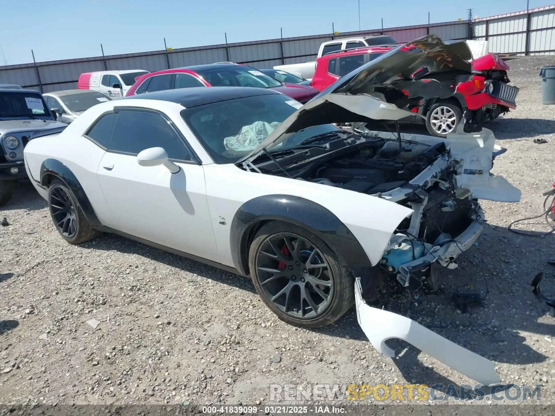1 Photograph of a damaged car 2C3CDZFJ3KH724029 DODGE CHALLENGER 2019