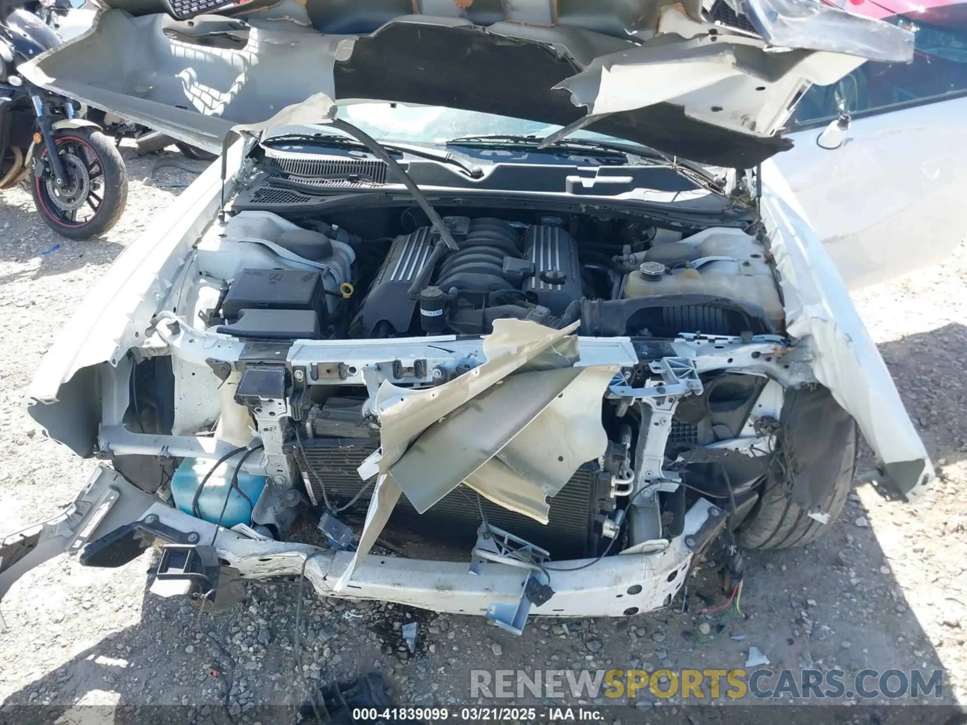 10 Photograph of a damaged car 2C3CDZFJ3KH724029 DODGE CHALLENGER 2019