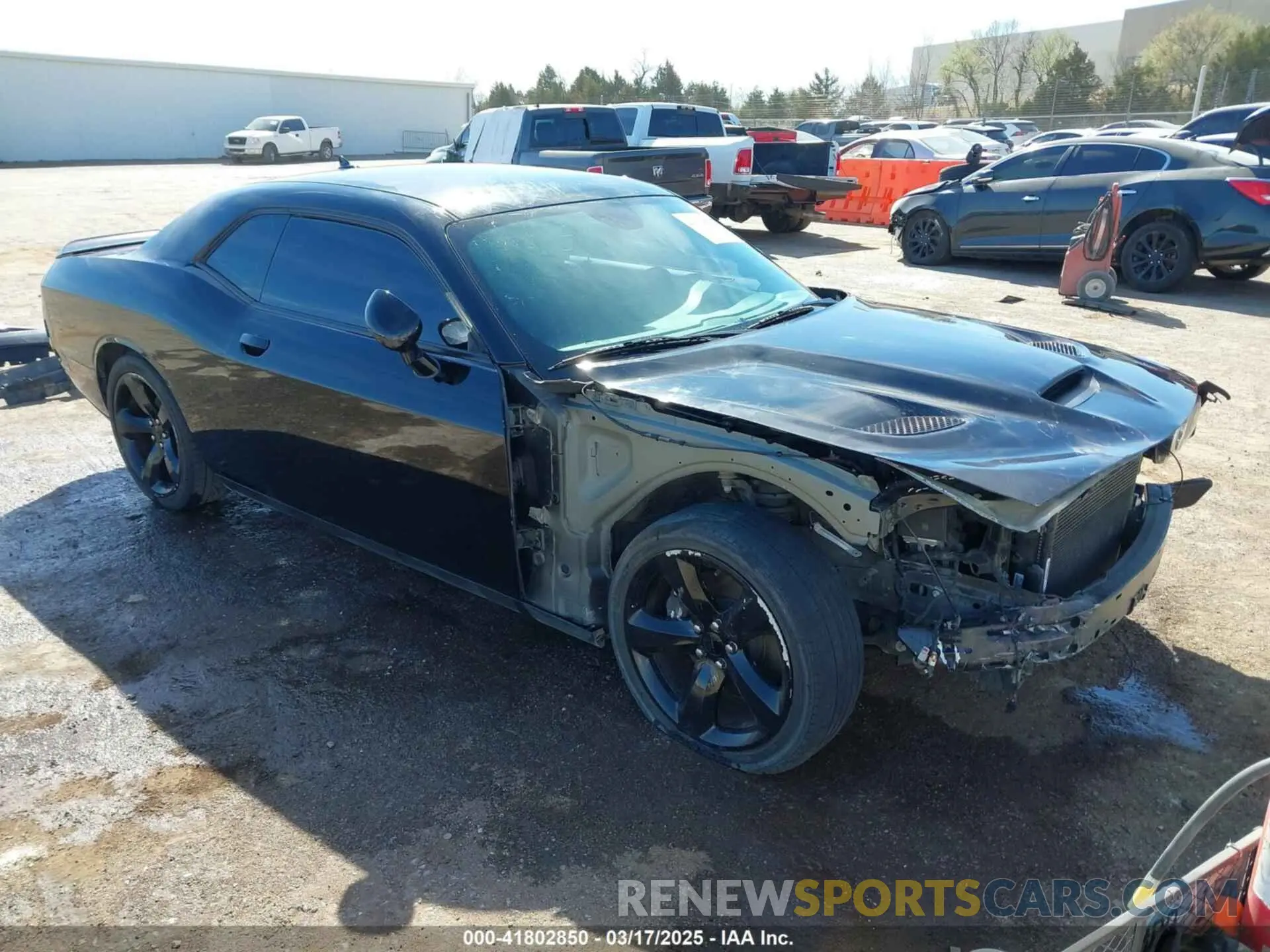 1 Photograph of a damaged car 2C3CDZFJ3KH747617 DODGE CHALLENGER 2019
