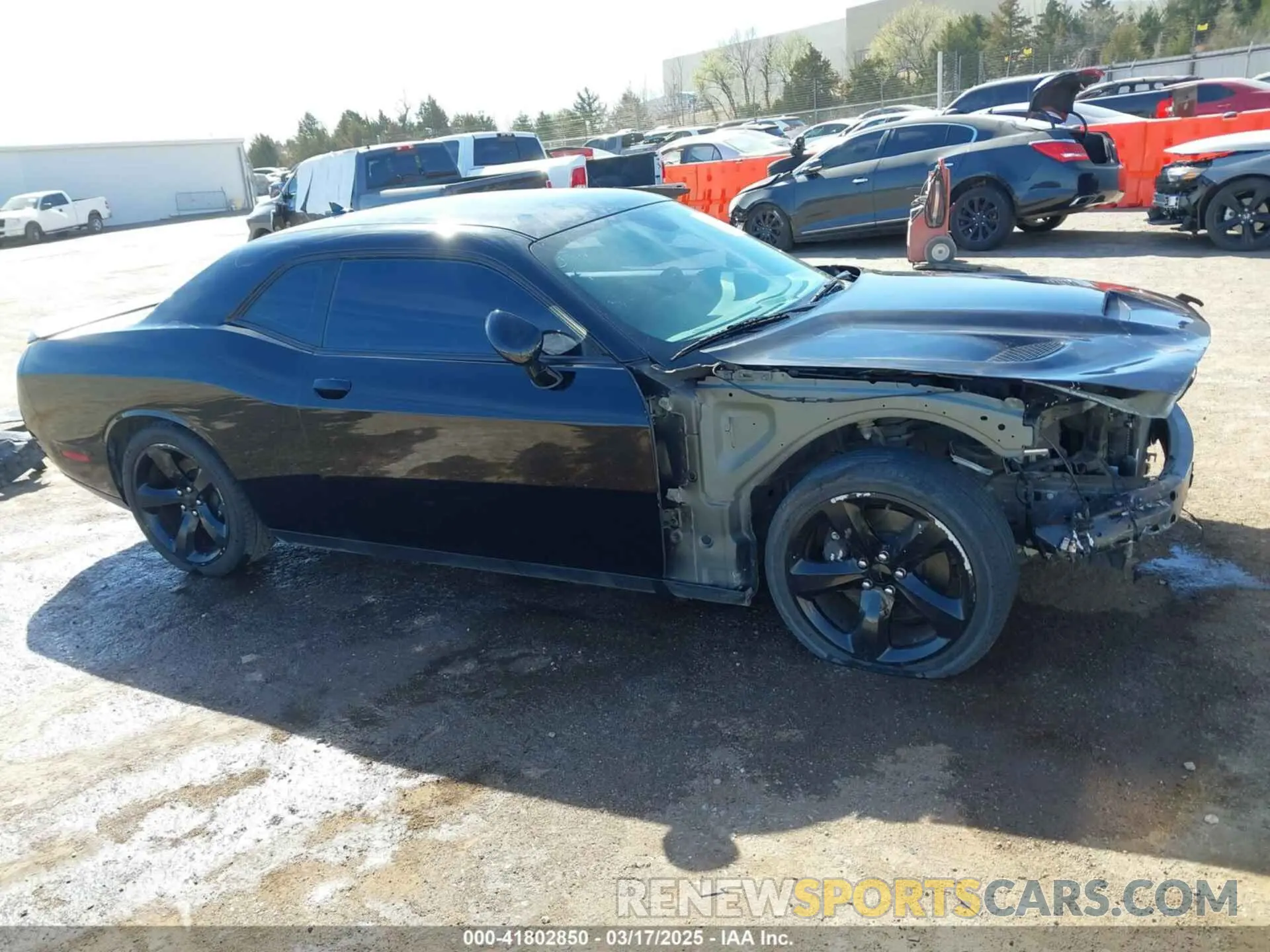 14 Photograph of a damaged car 2C3CDZFJ3KH747617 DODGE CHALLENGER 2019