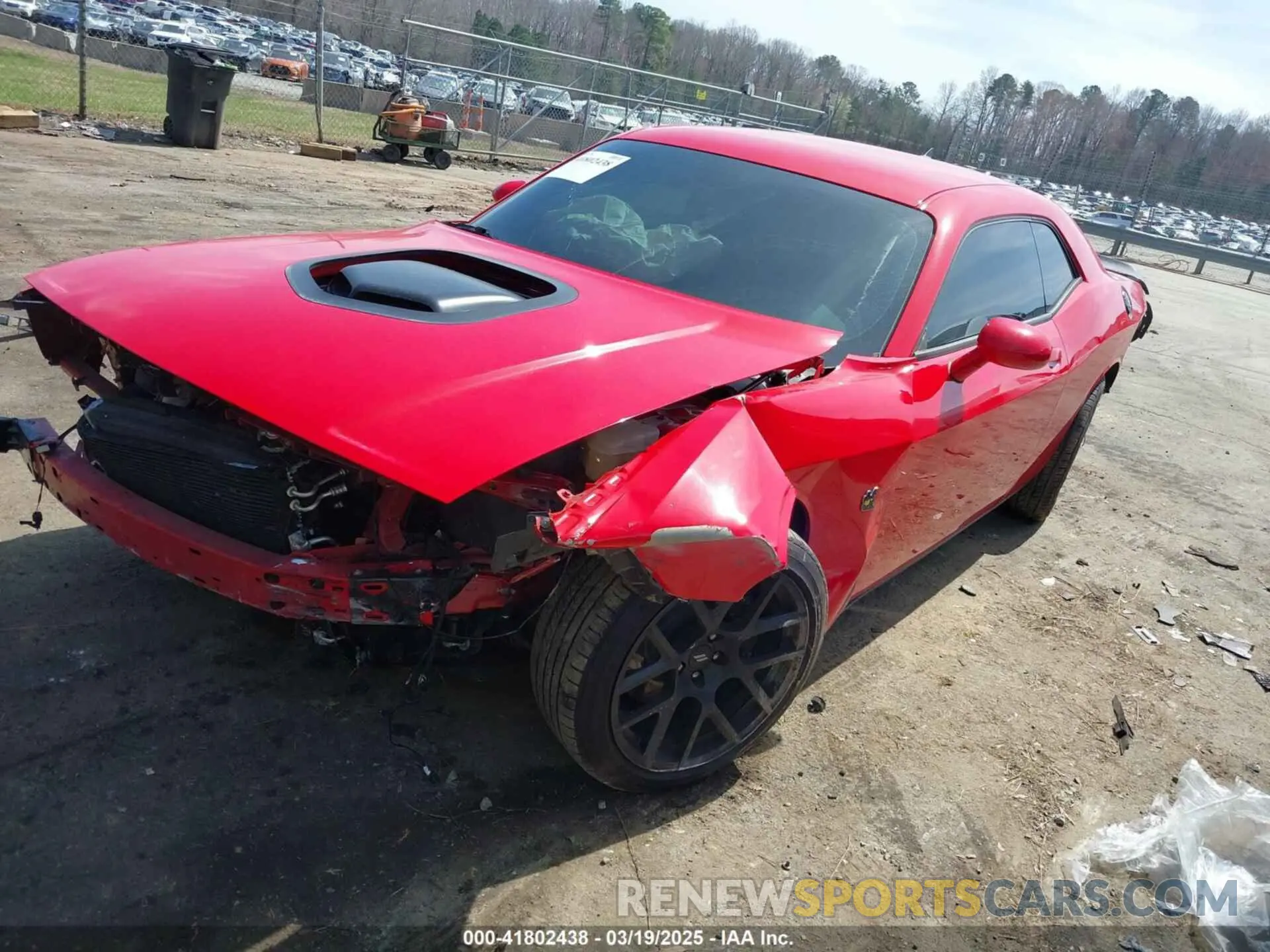 2 Photograph of a damaged car 2C3CDZFJ4KH625400 DODGE CHALLENGER 2019