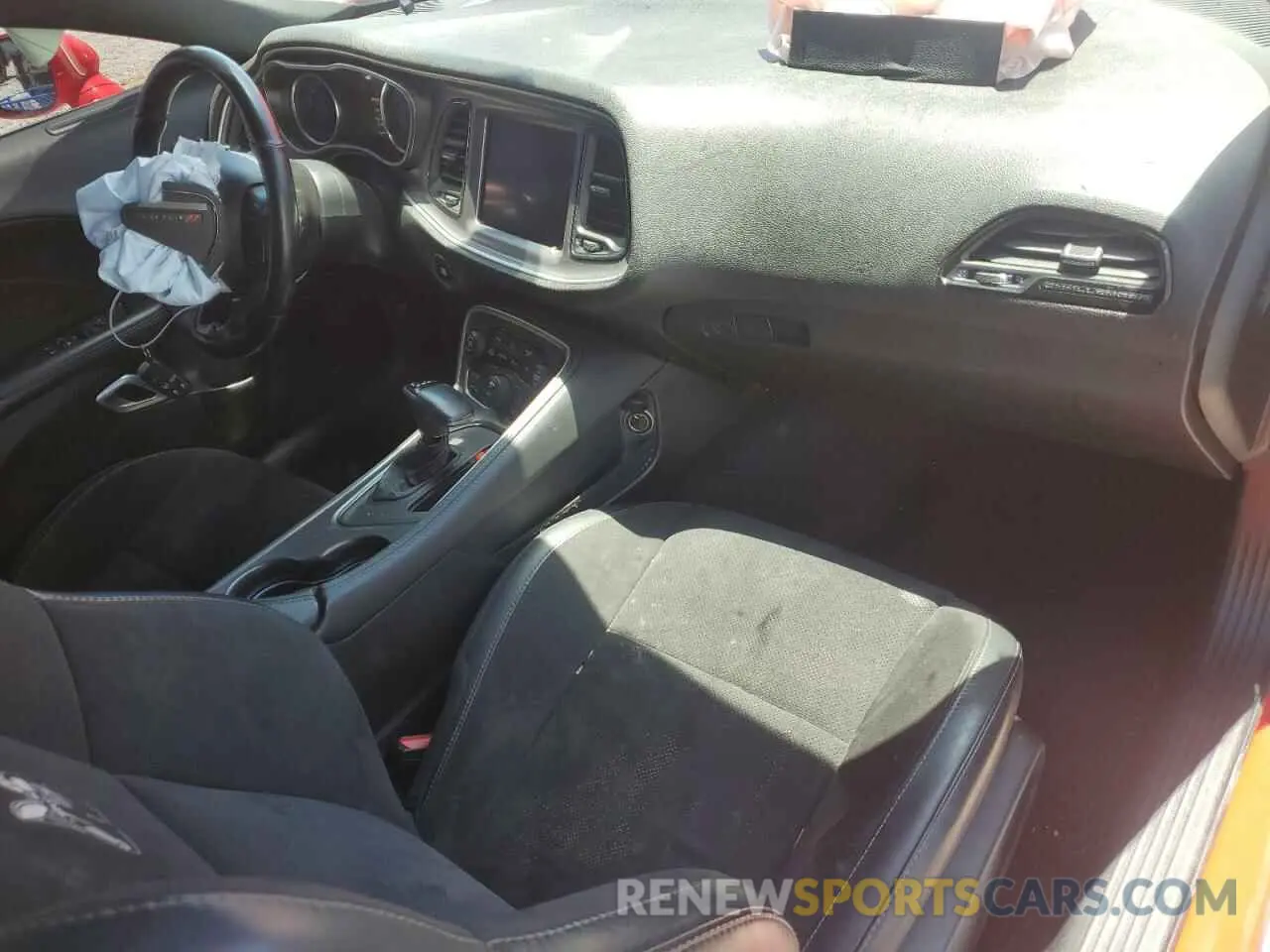 8 Photograph of a damaged car 2C3CDZFJ4KH741521 DODGE CHALLENGER 2019