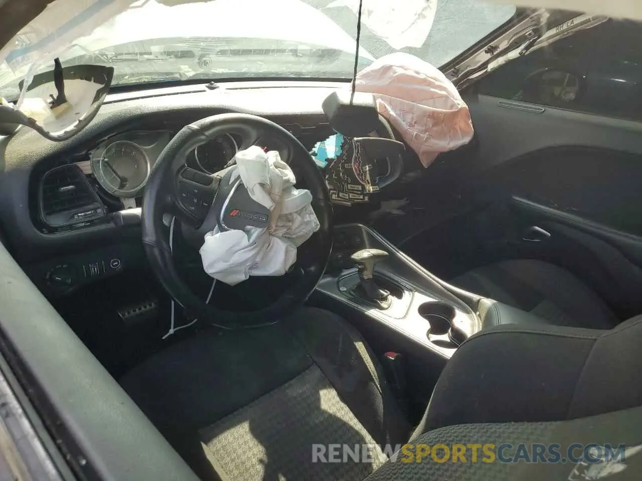 8 Photograph of a damaged car 2C3CDZFJ5KH723769 DODGE CHALLENGER 2019