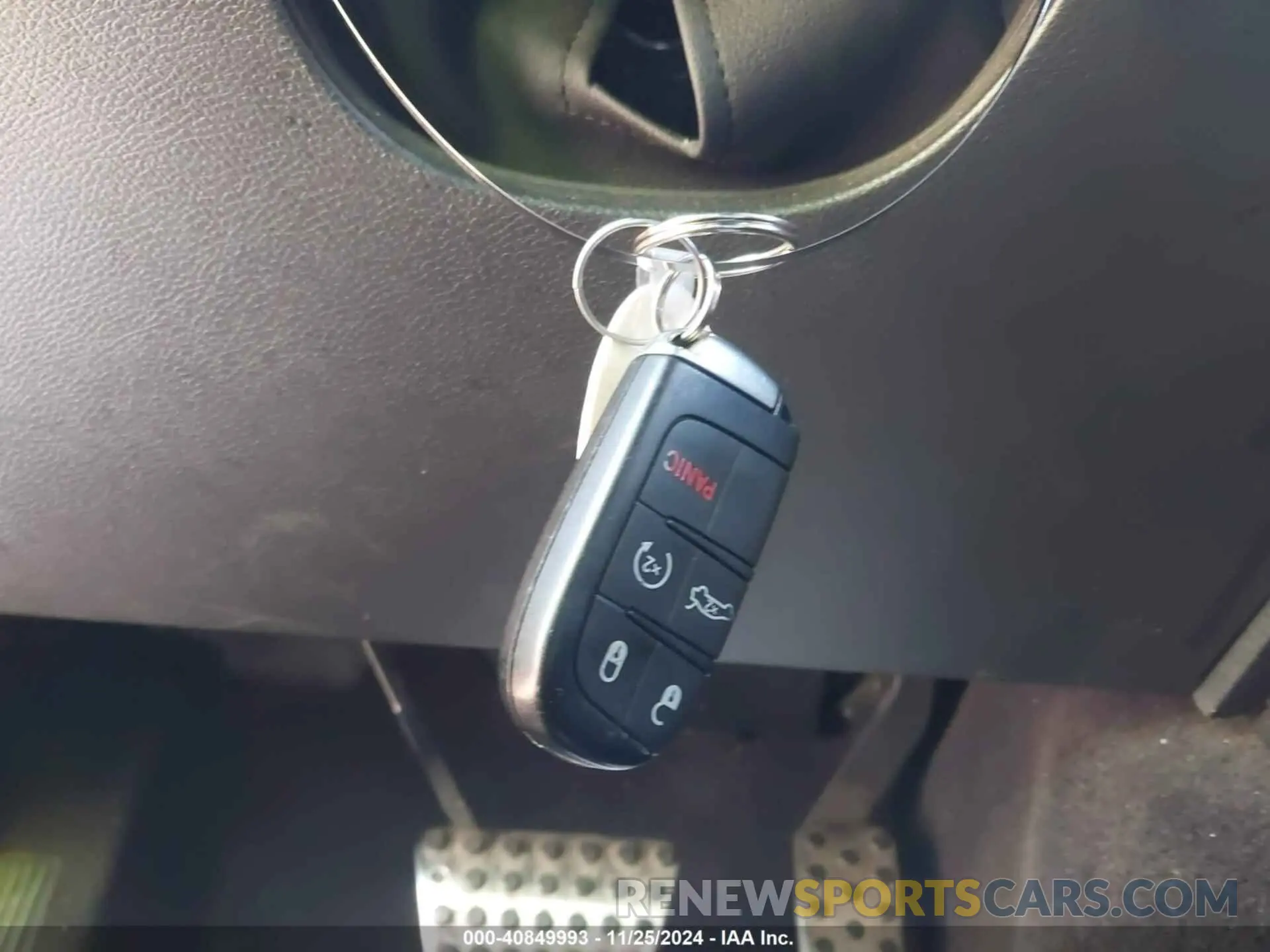 11 Photograph of a damaged car 2C3CDZFJ6KH529252 DODGE CHALLENGER 2019