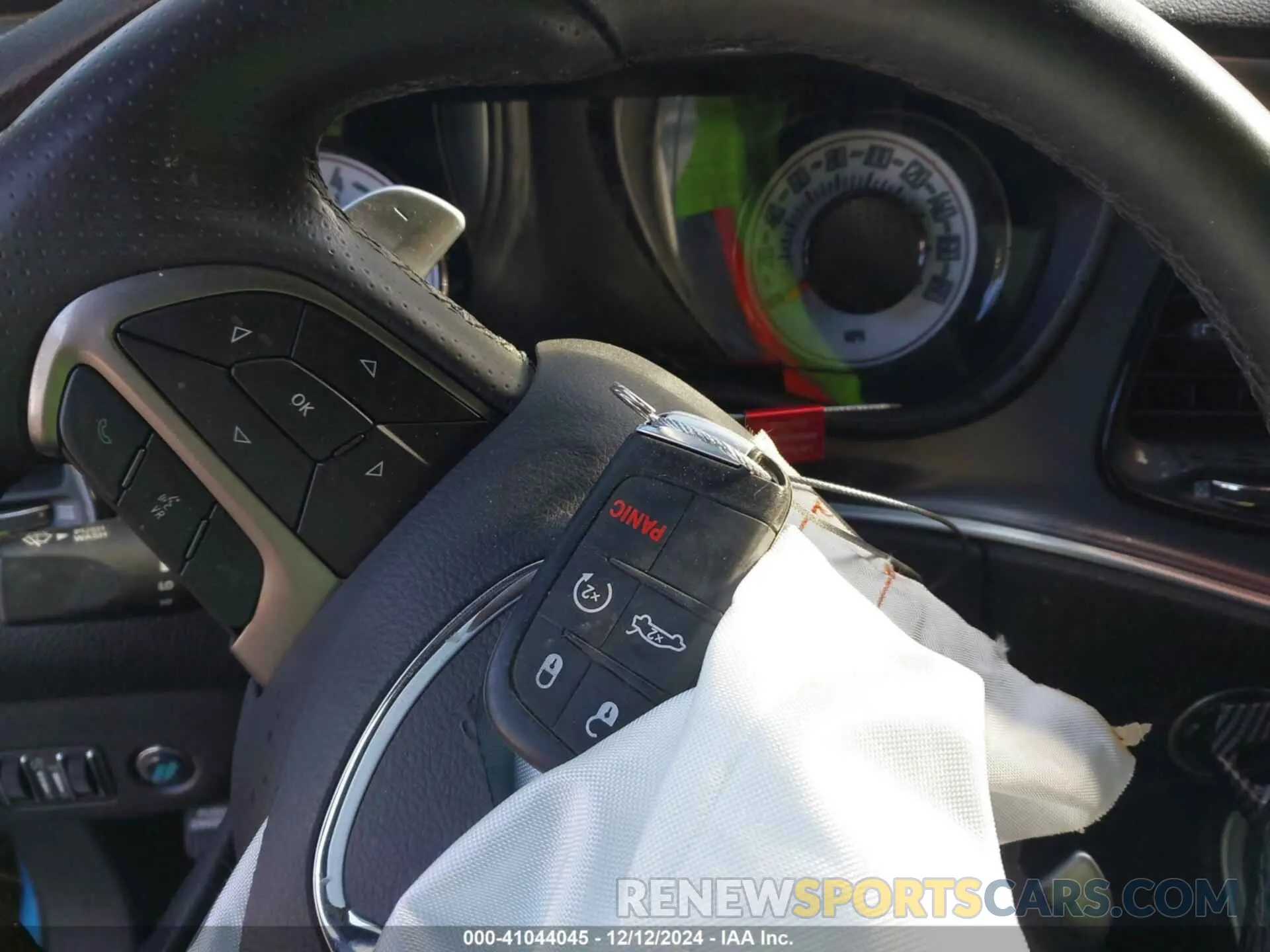 11 Photograph of a damaged car 2C3CDZFJ6KH543085 DODGE CHALLENGER 2019