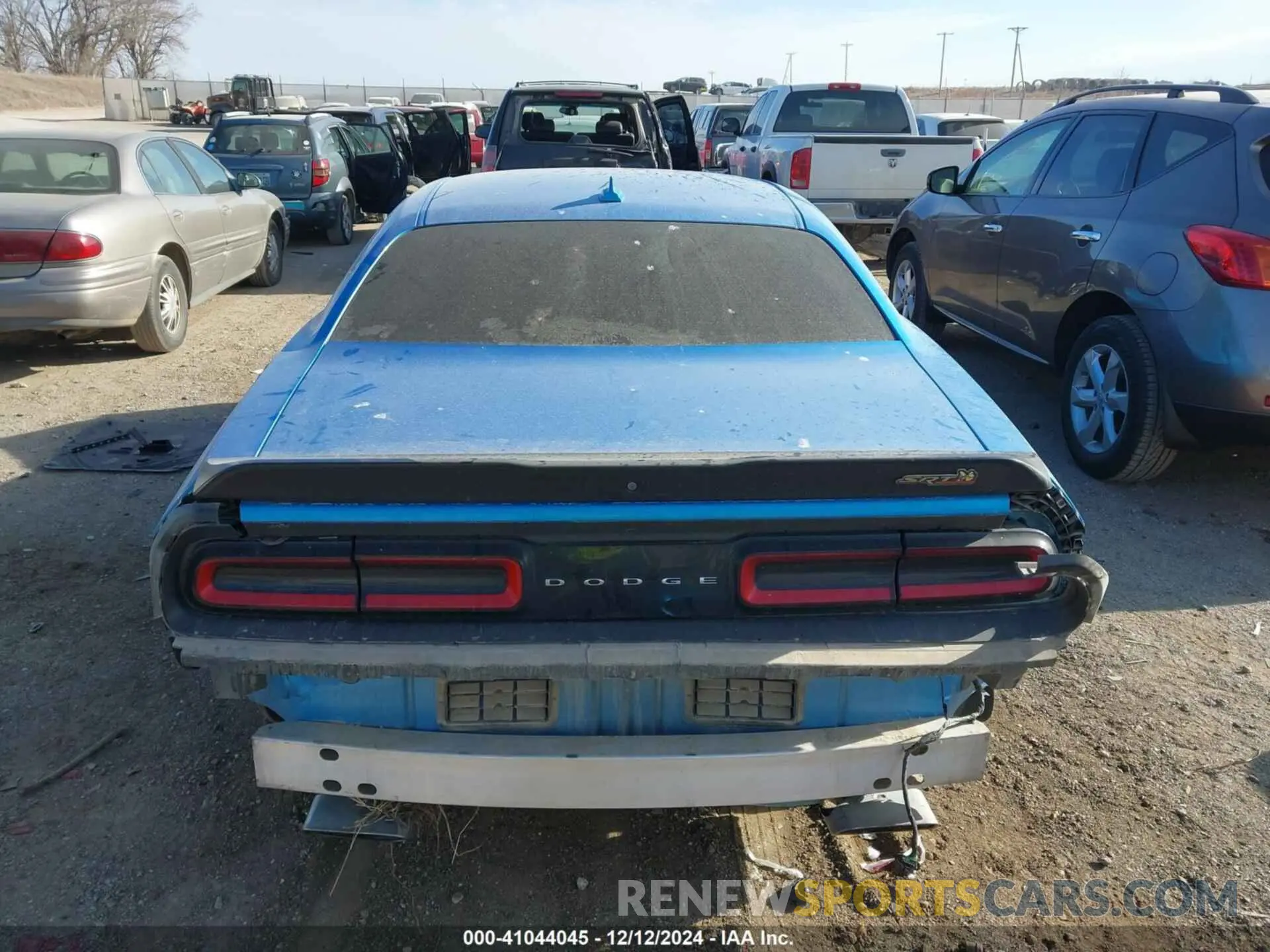 17 Photograph of a damaged car 2C3CDZFJ6KH543085 DODGE CHALLENGER 2019