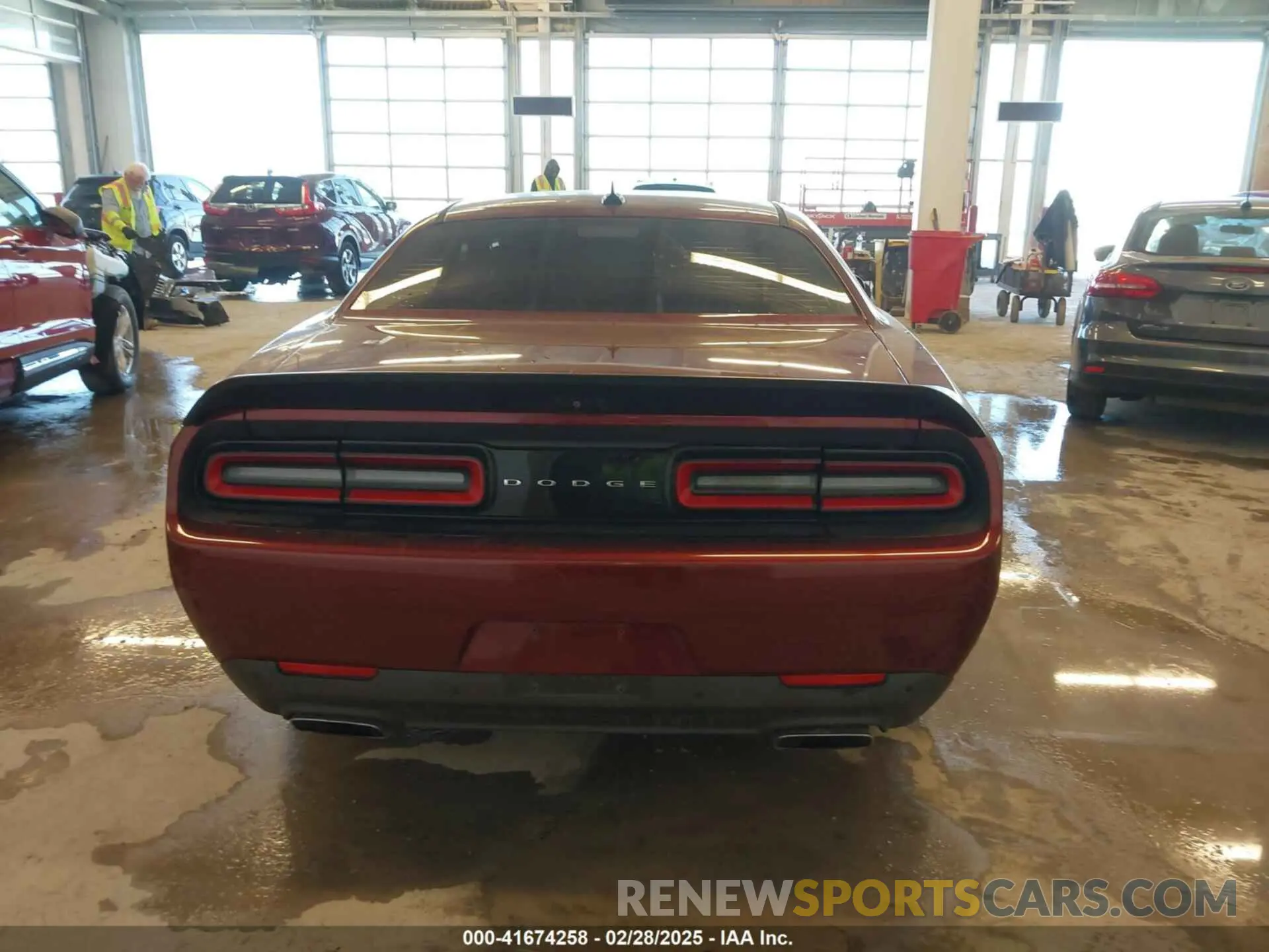 17 Photograph of a damaged car 2C3CDZFJ7KH505994 DODGE CHALLENGER 2019