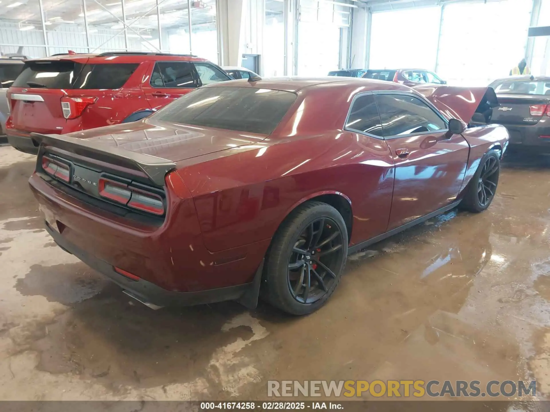 4 Photograph of a damaged car 2C3CDZFJ7KH505994 DODGE CHALLENGER 2019