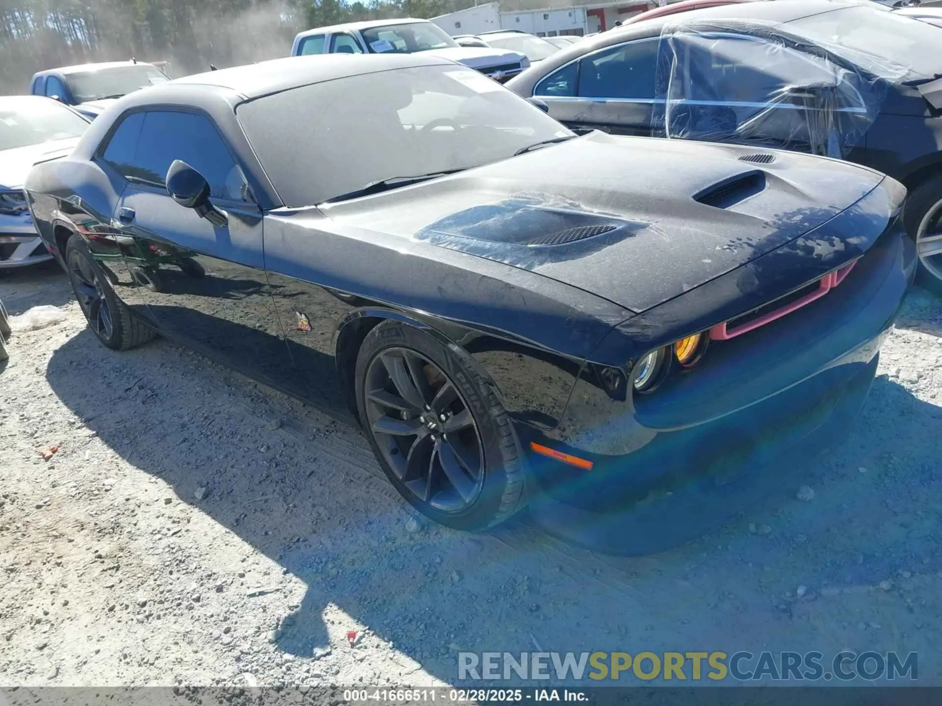 1 Photograph of a damaged car 2C3CDZFJ7KH563779 DODGE CHALLENGER 2019