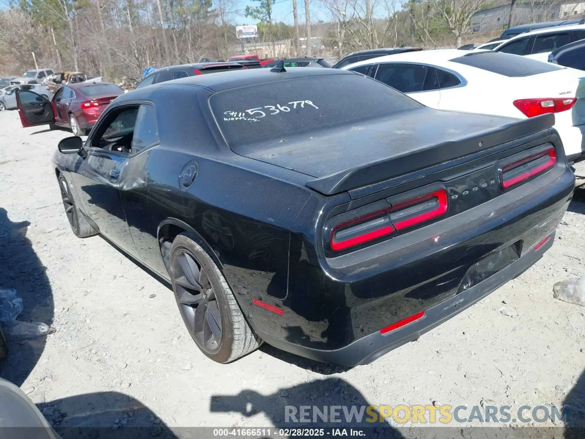 3 Photograph of a damaged car 2C3CDZFJ7KH563779 DODGE CHALLENGER 2019