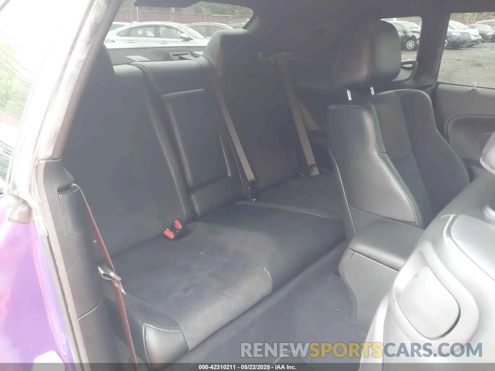 8 Photograph of a damaged car 2C3CDZFJ8KH595253 DODGE CHALLENGER 2019