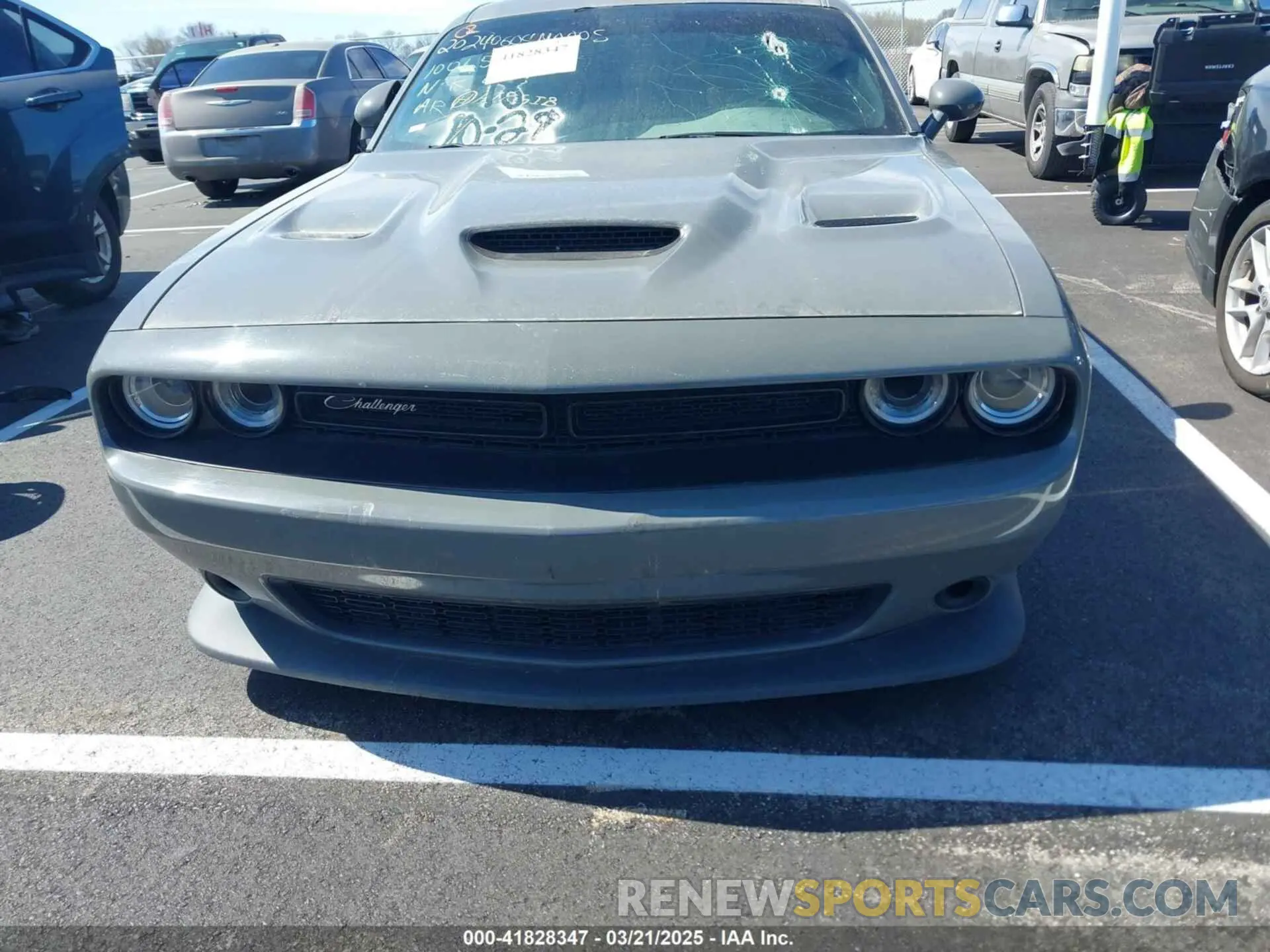 11 Photograph of a damaged car 2C3CDZFJ9KH638126 DODGE CHALLENGER 2019