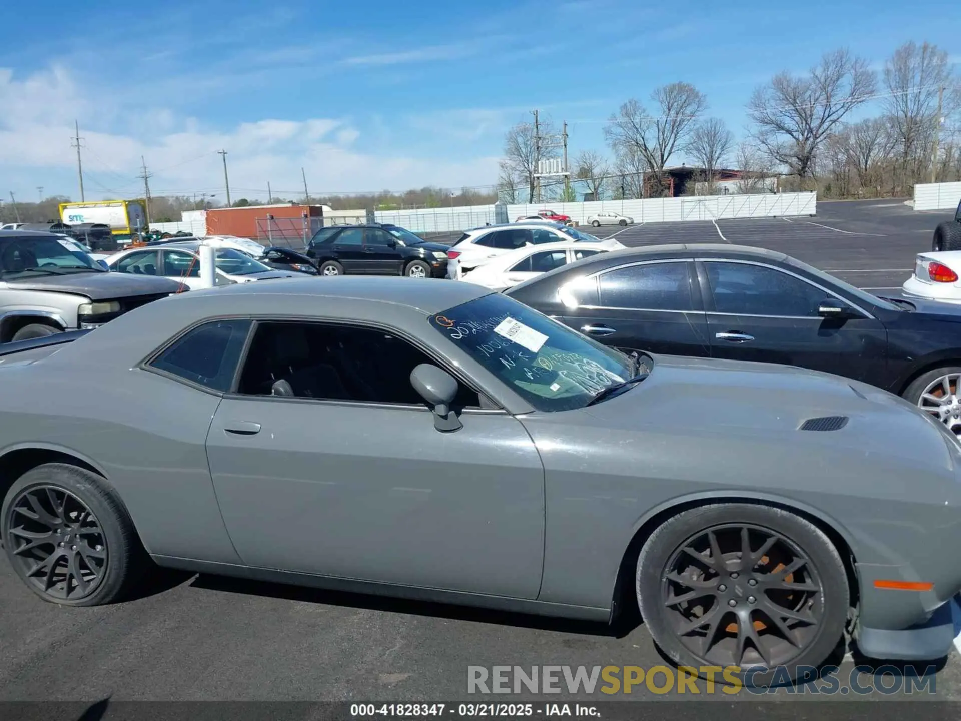 12 Photograph of a damaged car 2C3CDZFJ9KH638126 DODGE CHALLENGER 2019