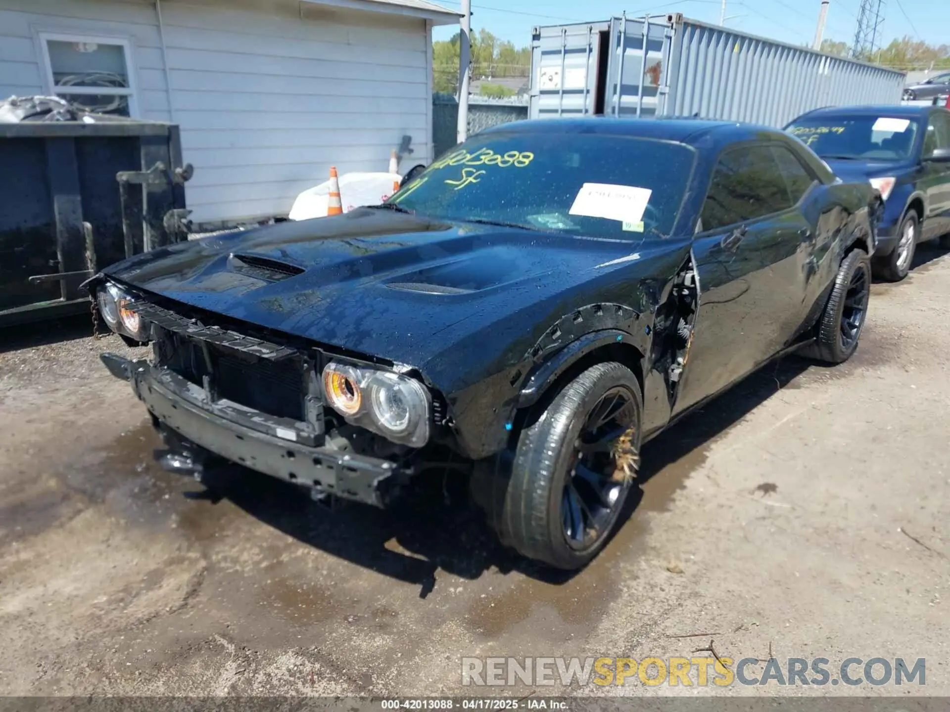 6 Photograph of a damaged car 2C3CDZFJXKH741068 DODGE CHALLENGER 2019