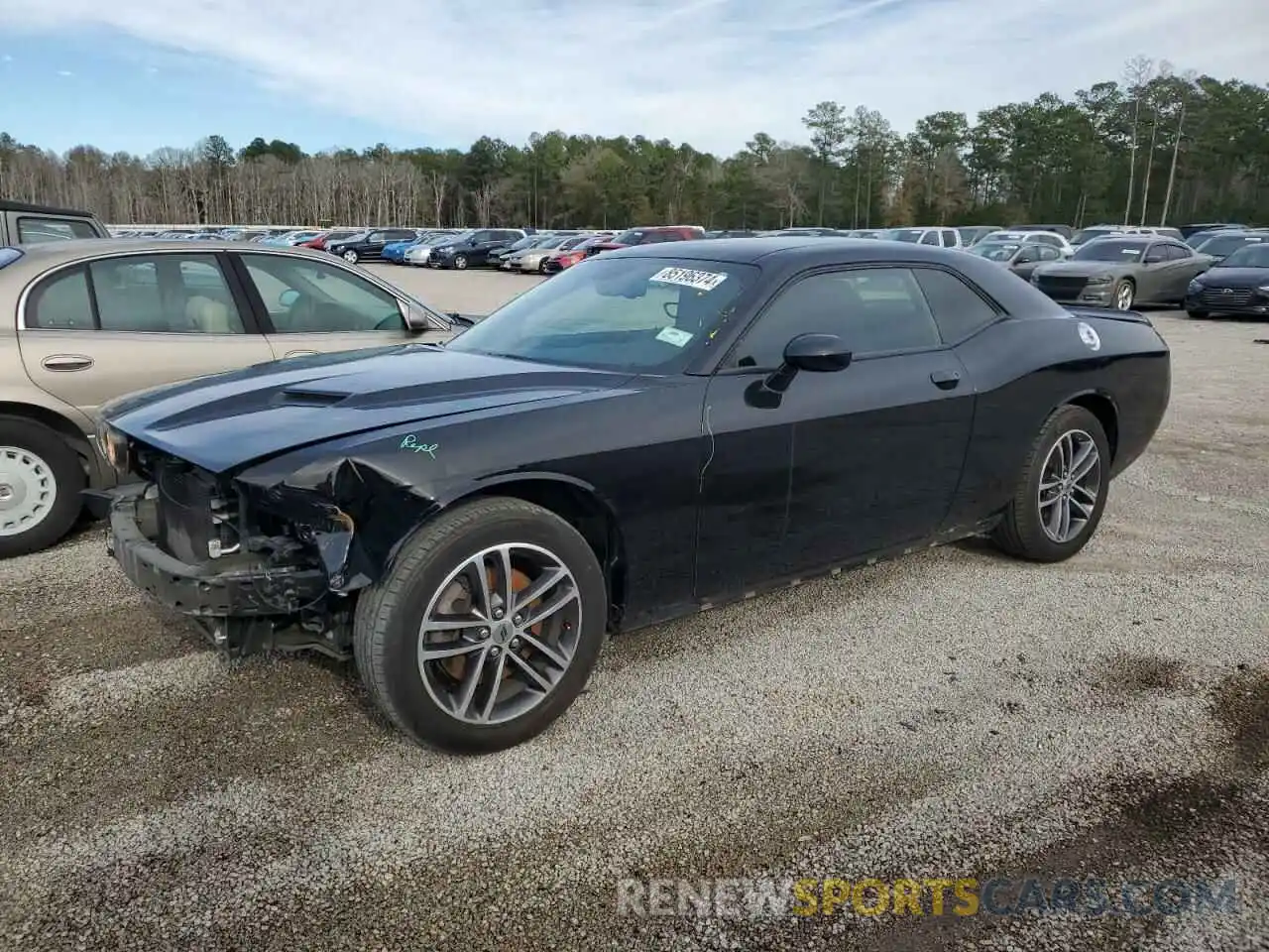 1 Photograph of a damaged car 2C3CDZGG5KH583807 DODGE CHALLENGER 2019