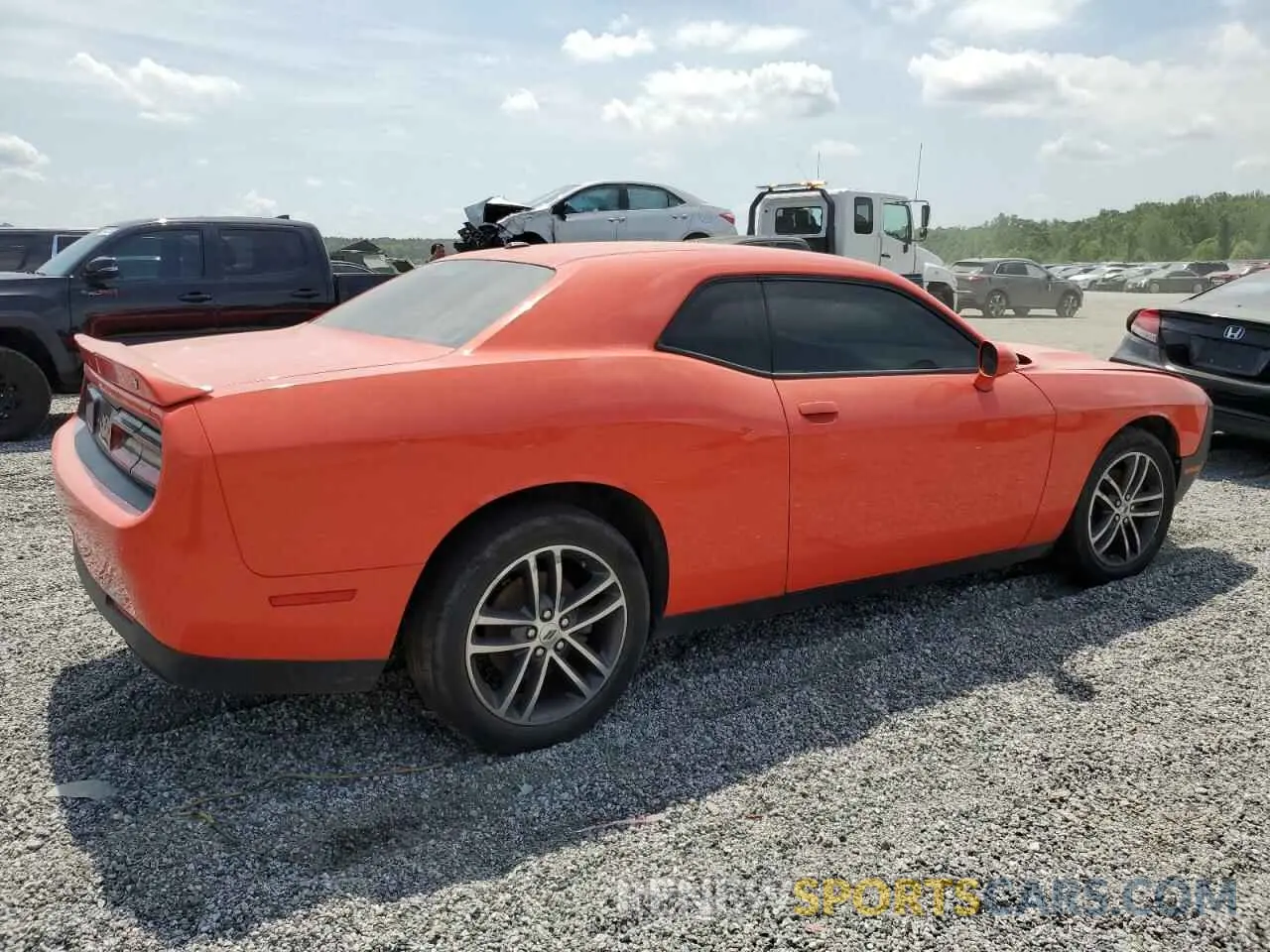 3 Photograph of a damaged car 2C3CDZGG5KH690436 DODGE CHALLENGER 2019