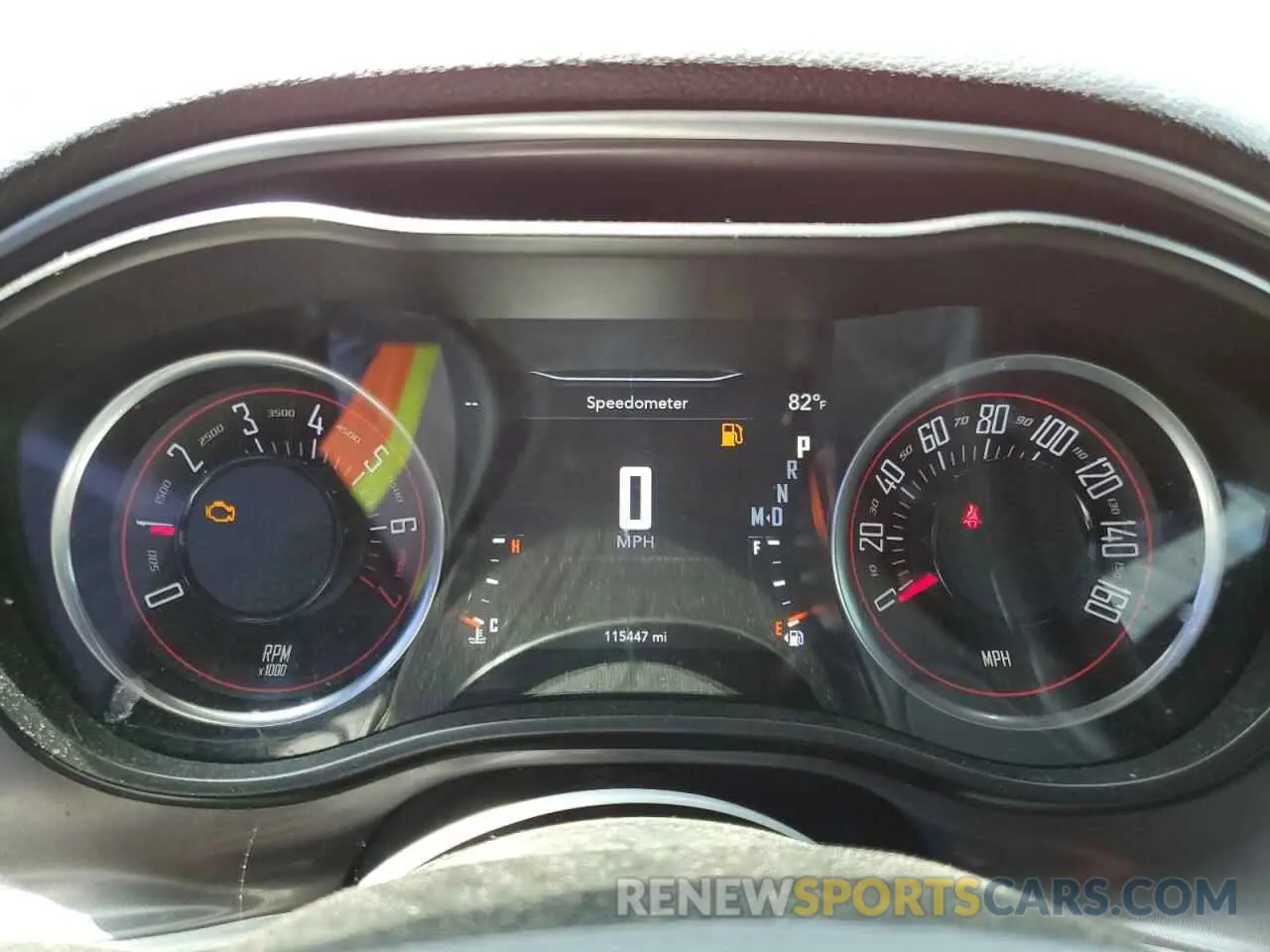 9 Photograph of a damaged car 2C3CDZGG5KH690436 DODGE CHALLENGER 2019