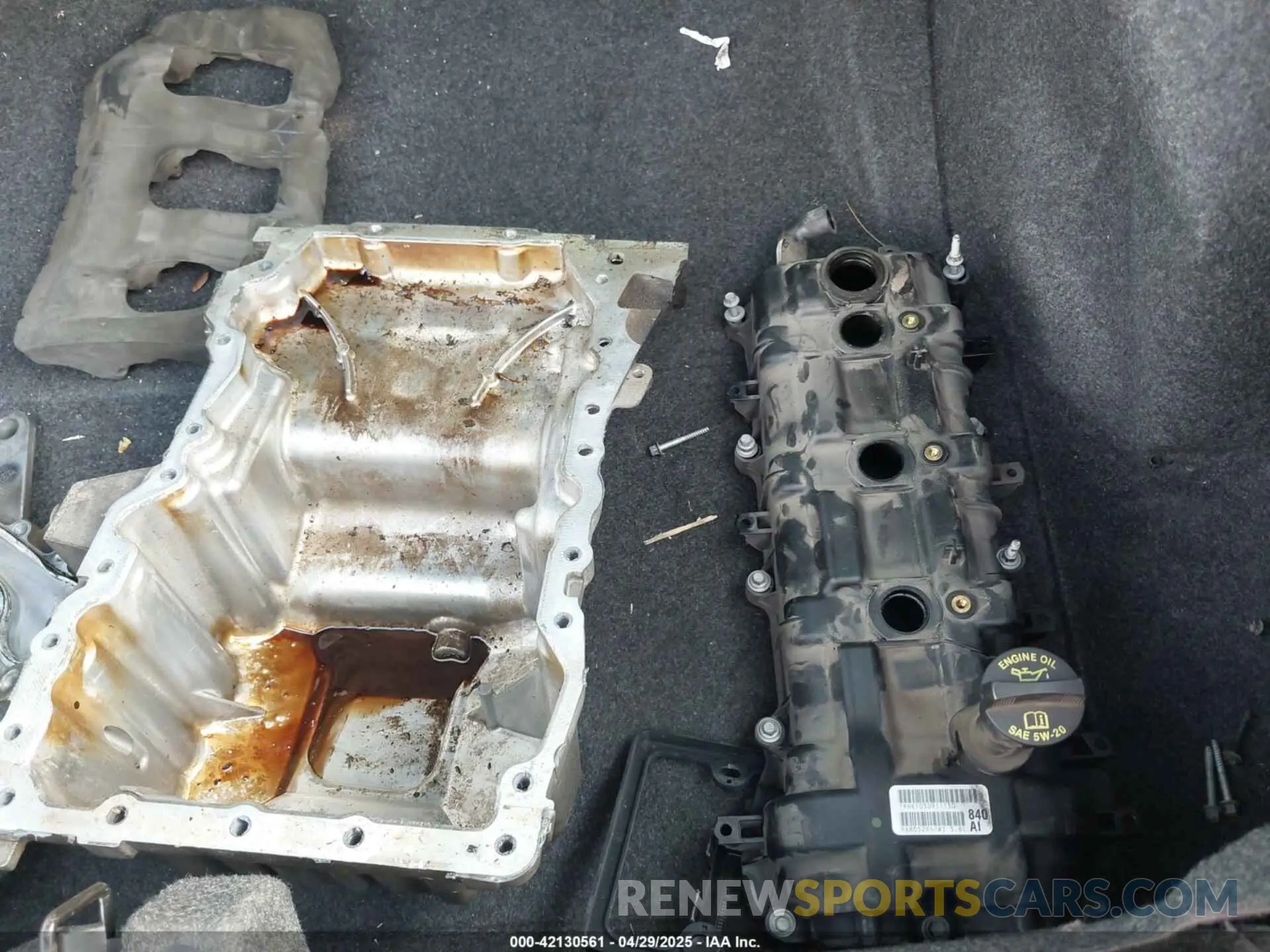 14 Photograph of a damaged car 2C3CDZGG6KH642945 DODGE CHALLENGER 2019
