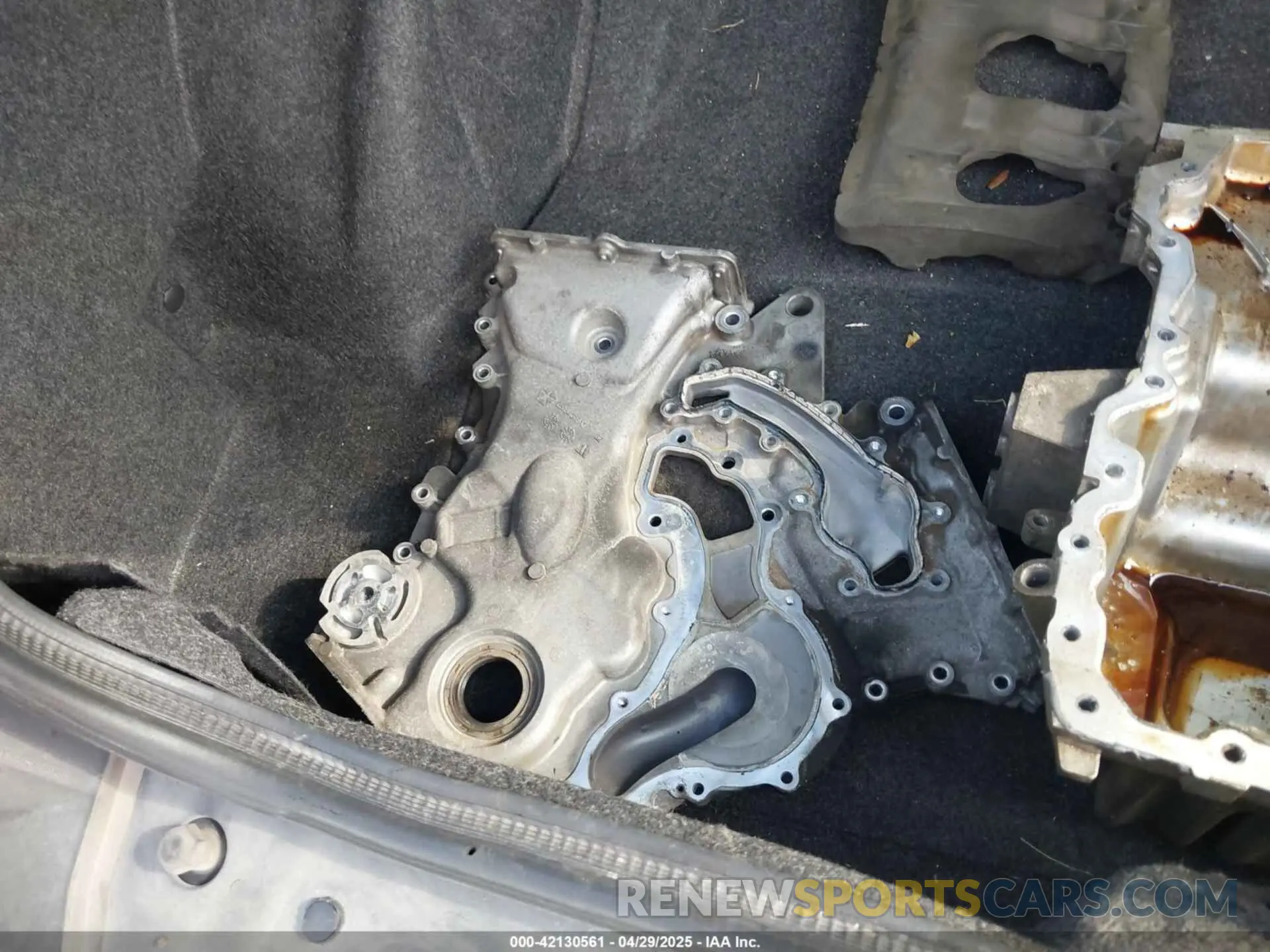 15 Photograph of a damaged car 2C3CDZGG6KH642945 DODGE CHALLENGER 2019