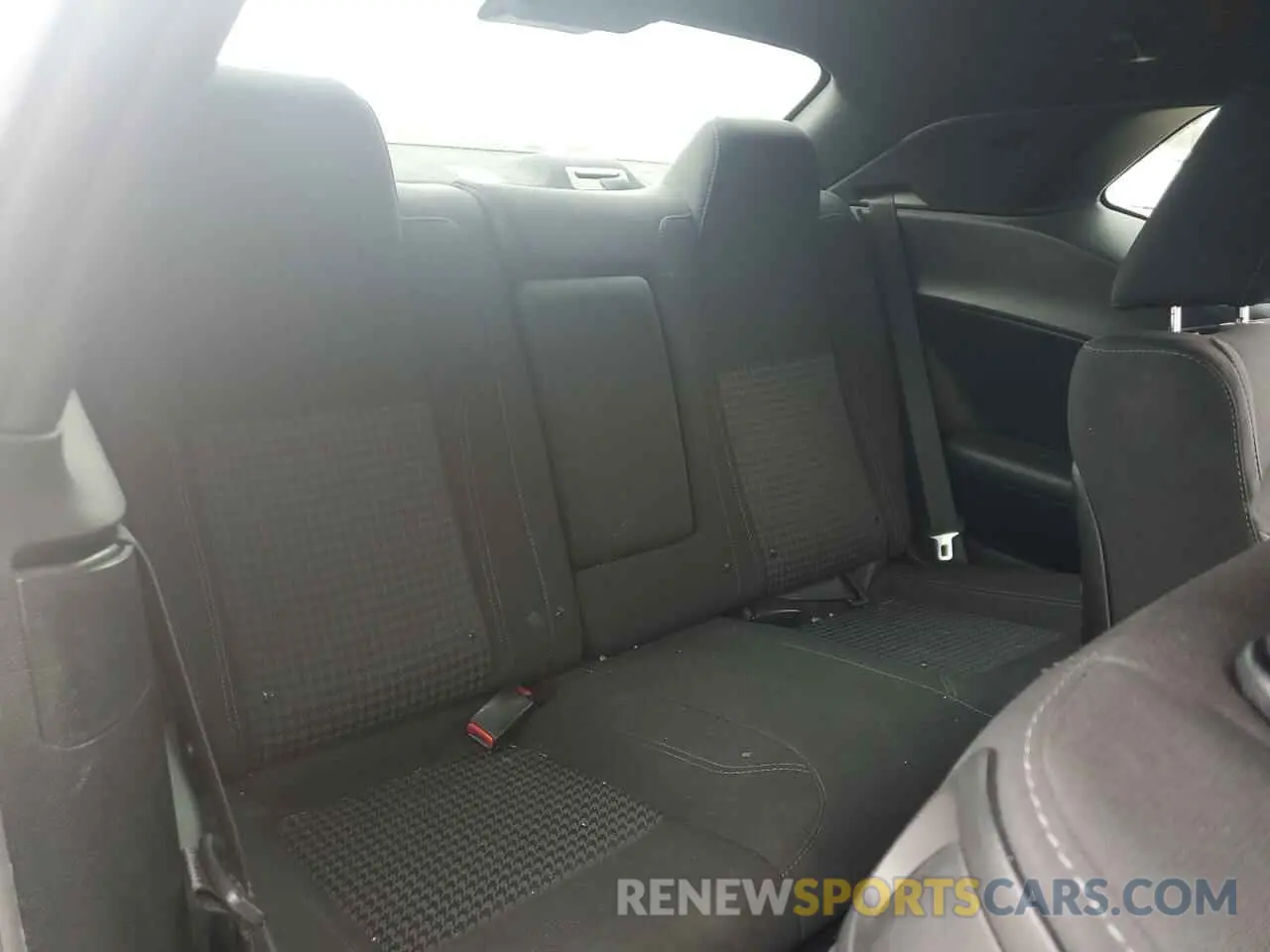 10 Photograph of a damaged car 2C3CDZGG7KH541641 DODGE CHALLENGER 2019
