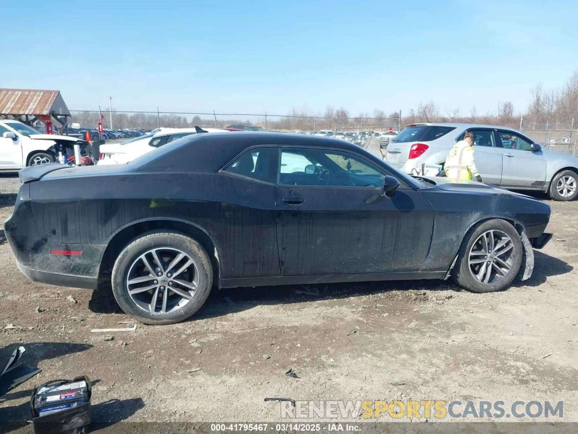 14 Photograph of a damaged car 2C3CDZGG7KH602924 DODGE CHALLENGER 2019