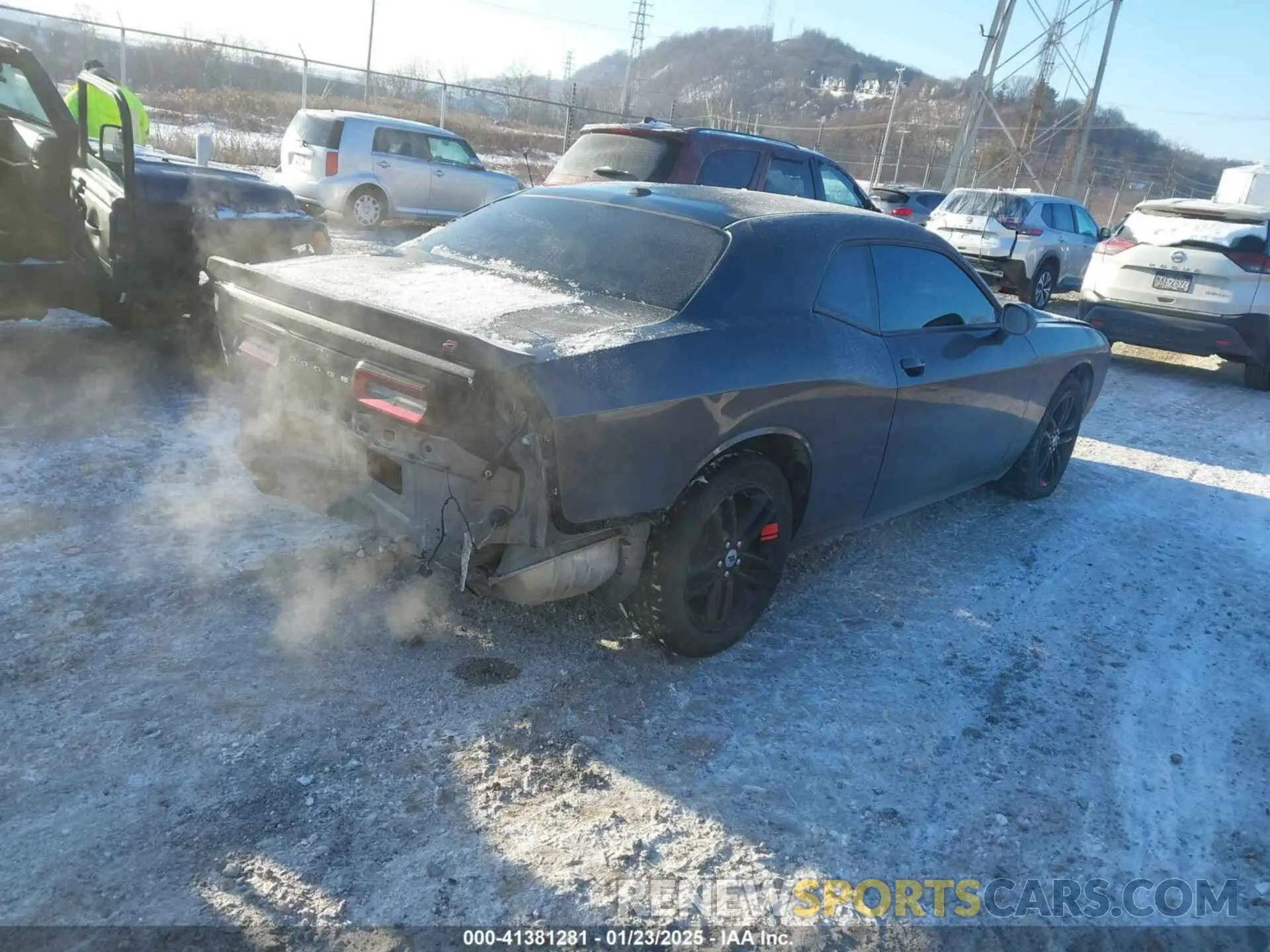4 Photograph of a damaged car 2C3CDZGGXKH759895 DODGE CHALLENGER 2019