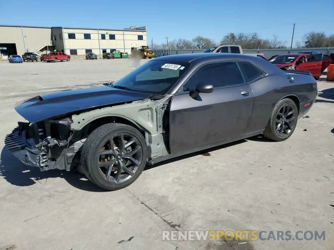 1 Photograph of a damaged car 2C3CDZJG0KH621095 DODGE CHALLENGER 2019