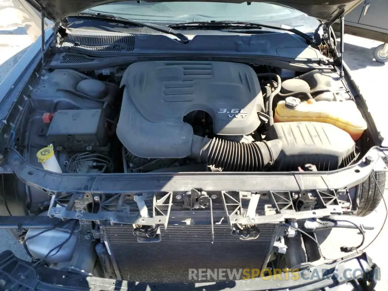 11 Photograph of a damaged car 2C3CDZJG0KH621095 DODGE CHALLENGER 2019