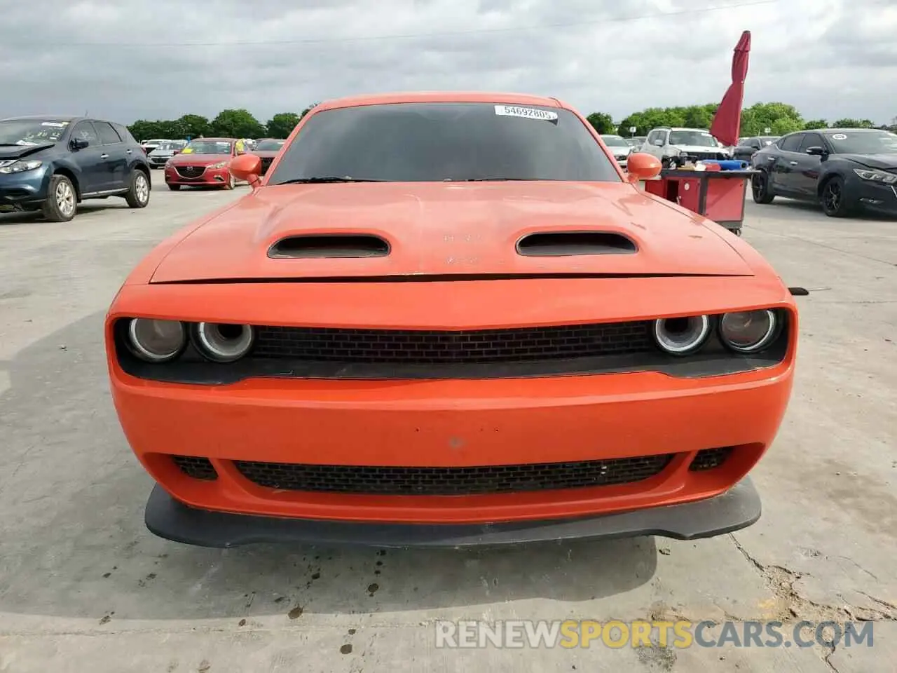 5 Photograph of a damaged car 2C3CDZJG0KH758957 DODGE CHALLENGER 2019