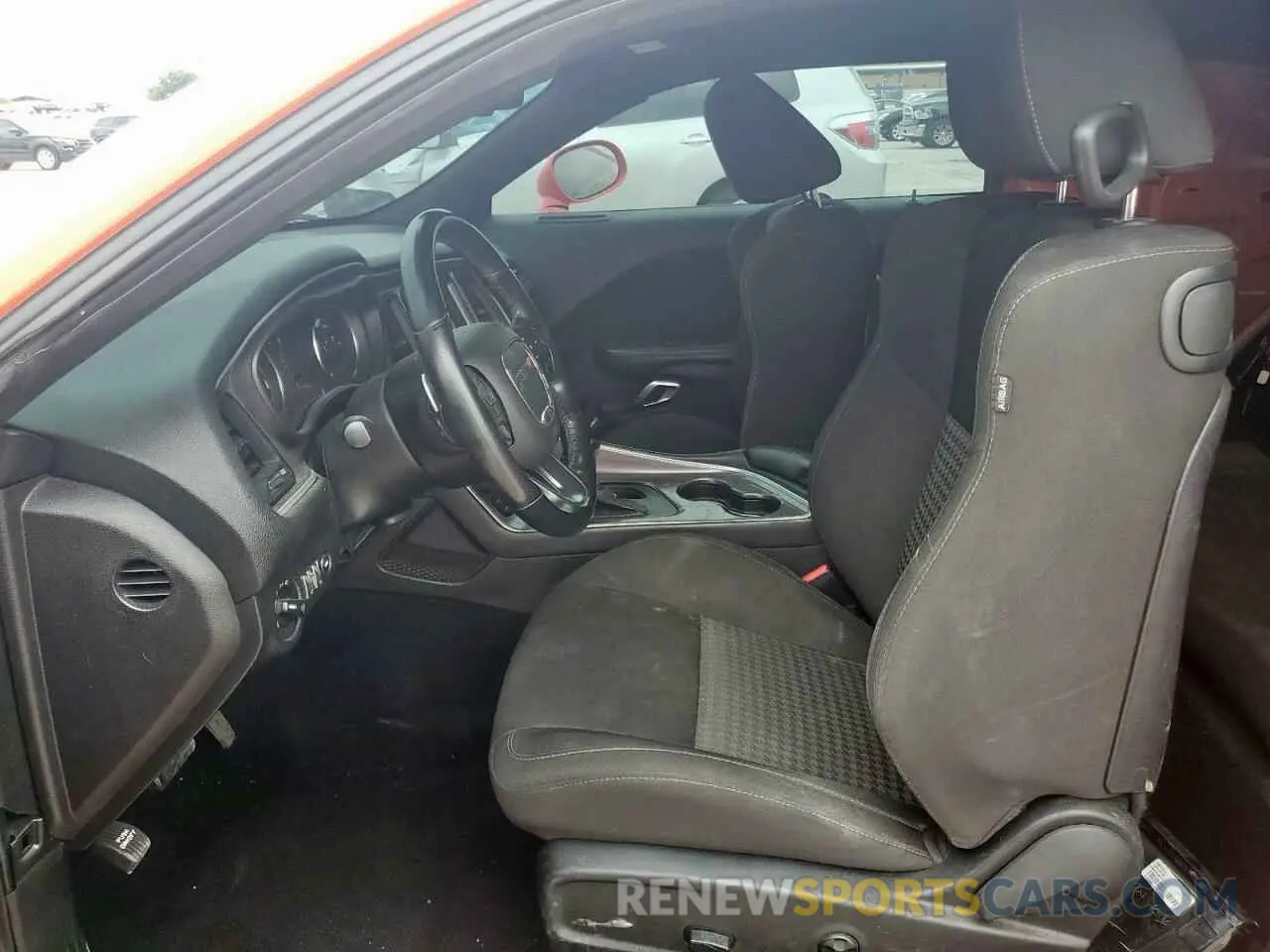 7 Photograph of a damaged car 2C3CDZJG0KH758957 DODGE CHALLENGER 2019
