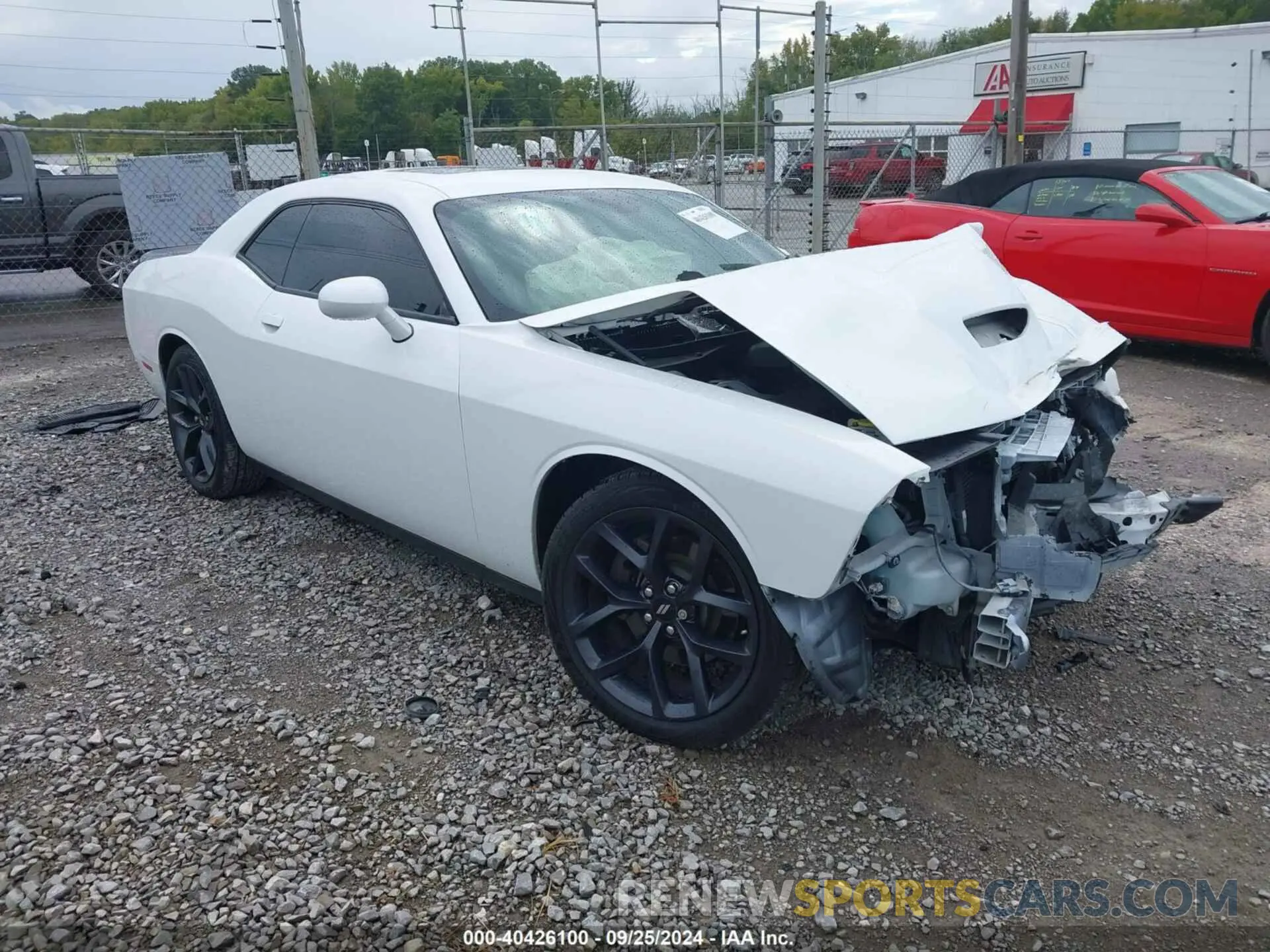 1 Photograph of a damaged car 2C3CDZJG1KH708679 DODGE CHALLENGER 2019