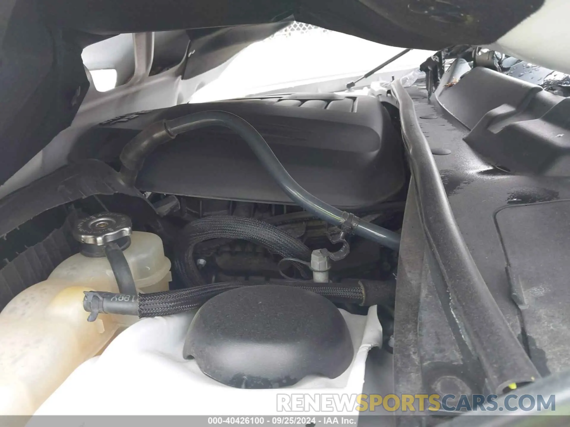 10 Photograph of a damaged car 2C3CDZJG1KH708679 DODGE CHALLENGER 2019