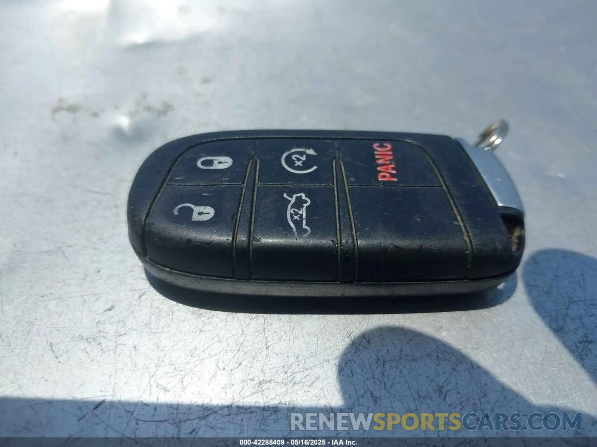 11 Photograph of a damaged car 2C3CDZJG3KH503963 DODGE CHALLENGER 2019