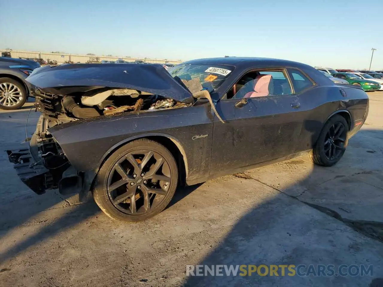 1 Photograph of a damaged car 2C3CDZJG4KH667903 DODGE CHALLENGER 2019