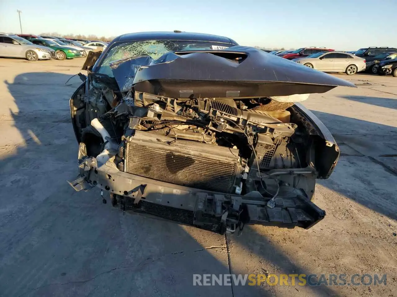 5 Photograph of a damaged car 2C3CDZJG4KH667903 DODGE CHALLENGER 2019